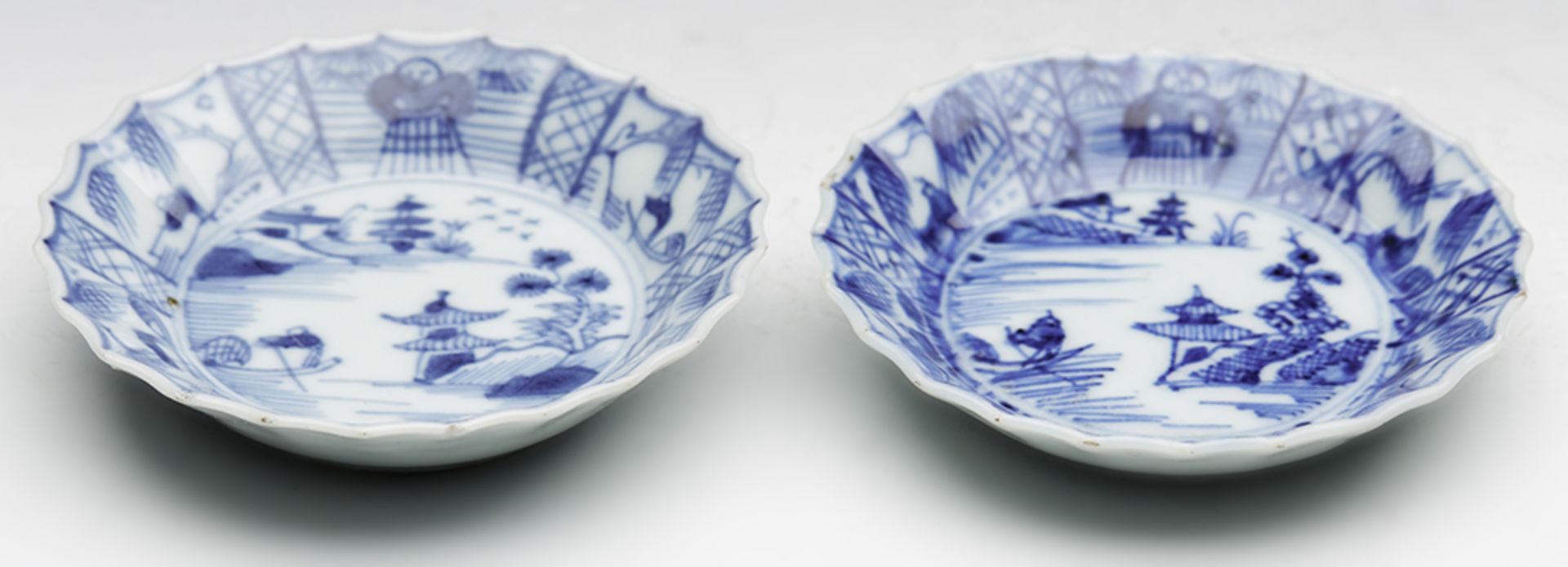 PAIR ANTIQUE CHINESE QIANLONG PICKLE DISHES WITH WATERY LANDSCAPES 18TH C. - Image 8 of 8