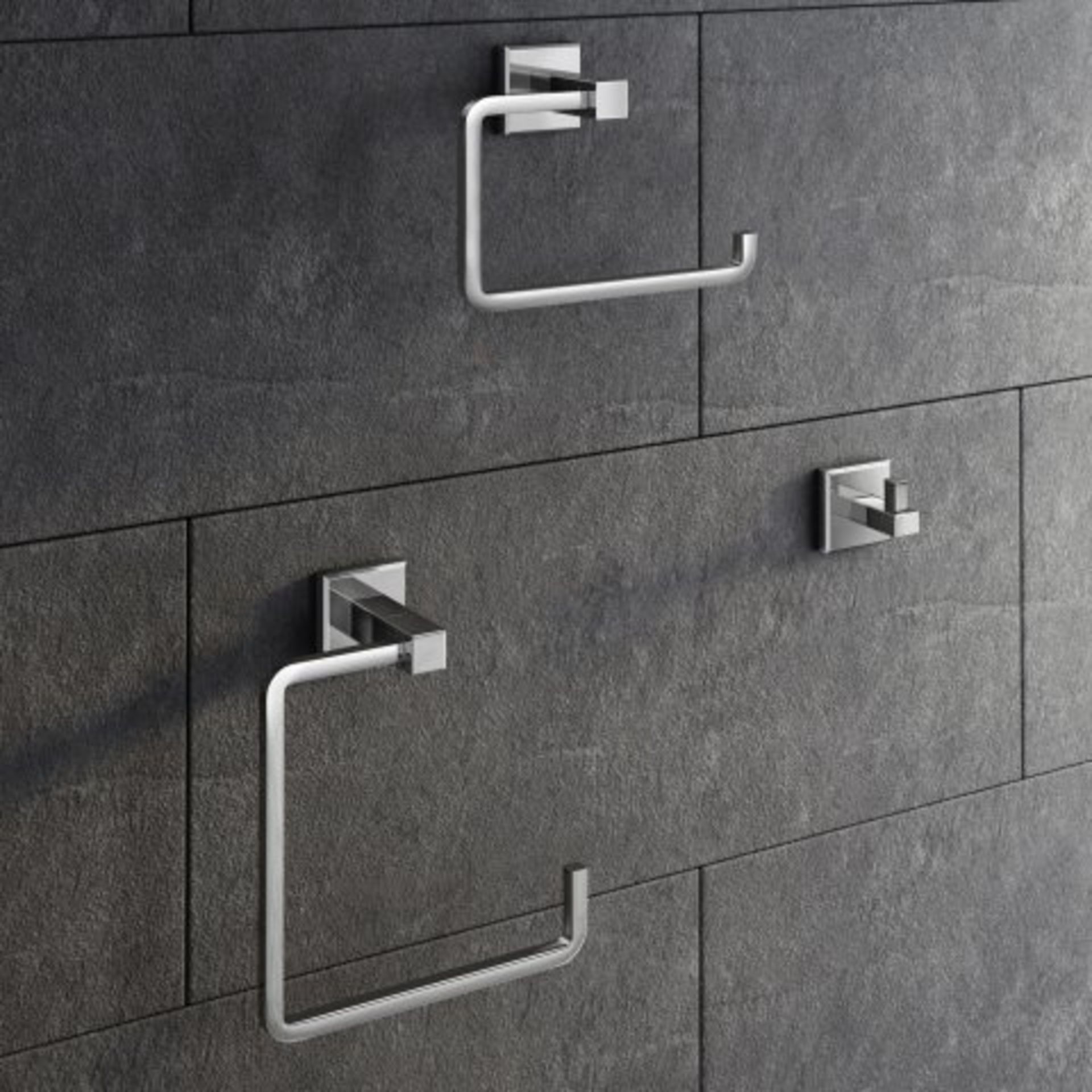 (I30) Henley Bathroom Accessory Set Paying attention to detail can massively uplift your bathroom - Image 2 of 4