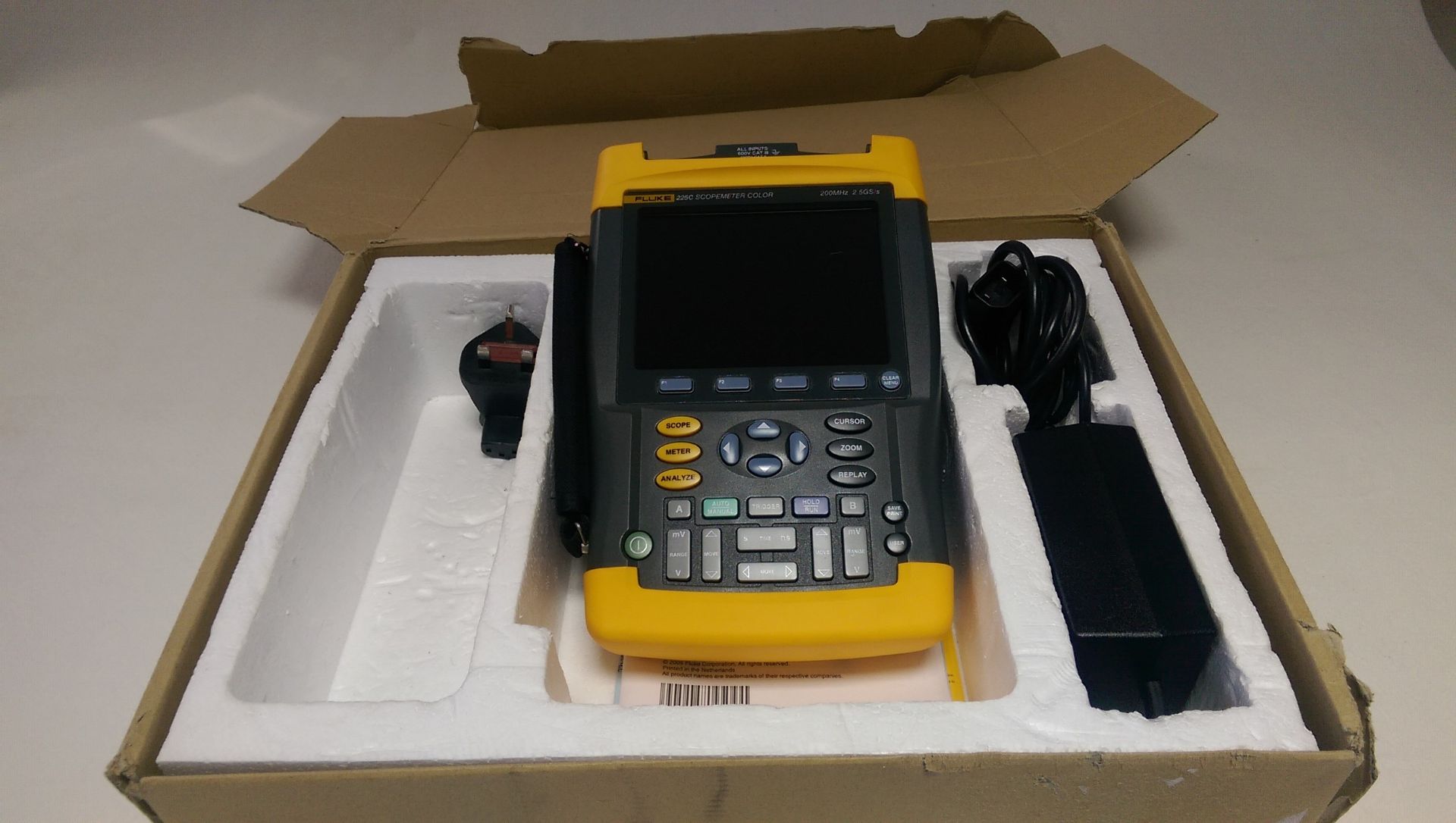 Fluke 225C Scopemeter Colour 200Mhz 2.5GS/s - Image 2 of 4