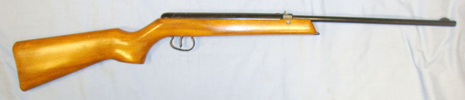 1964-1968 B.S.A Merlin .22 Calibre Under Lever Air Rifle. Sn 9602. 9602 Birmingham Small Arms