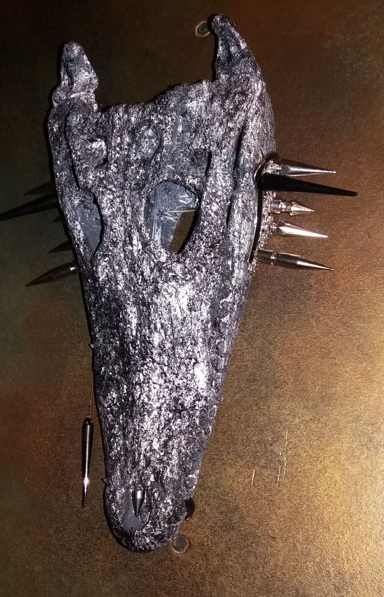 Crocodile with style skull art sculpture wall art - Image 3 of 8