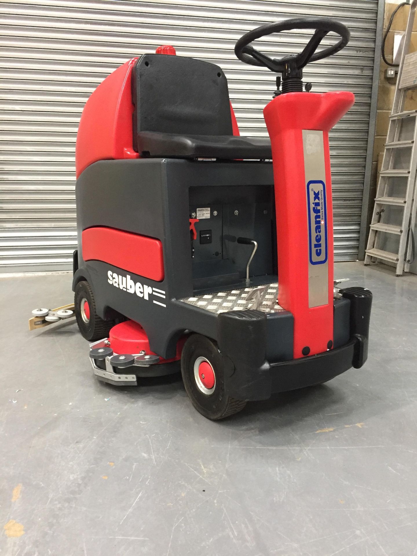 Cleanfix RA900 Sauber Ride on Scrubber Dryer