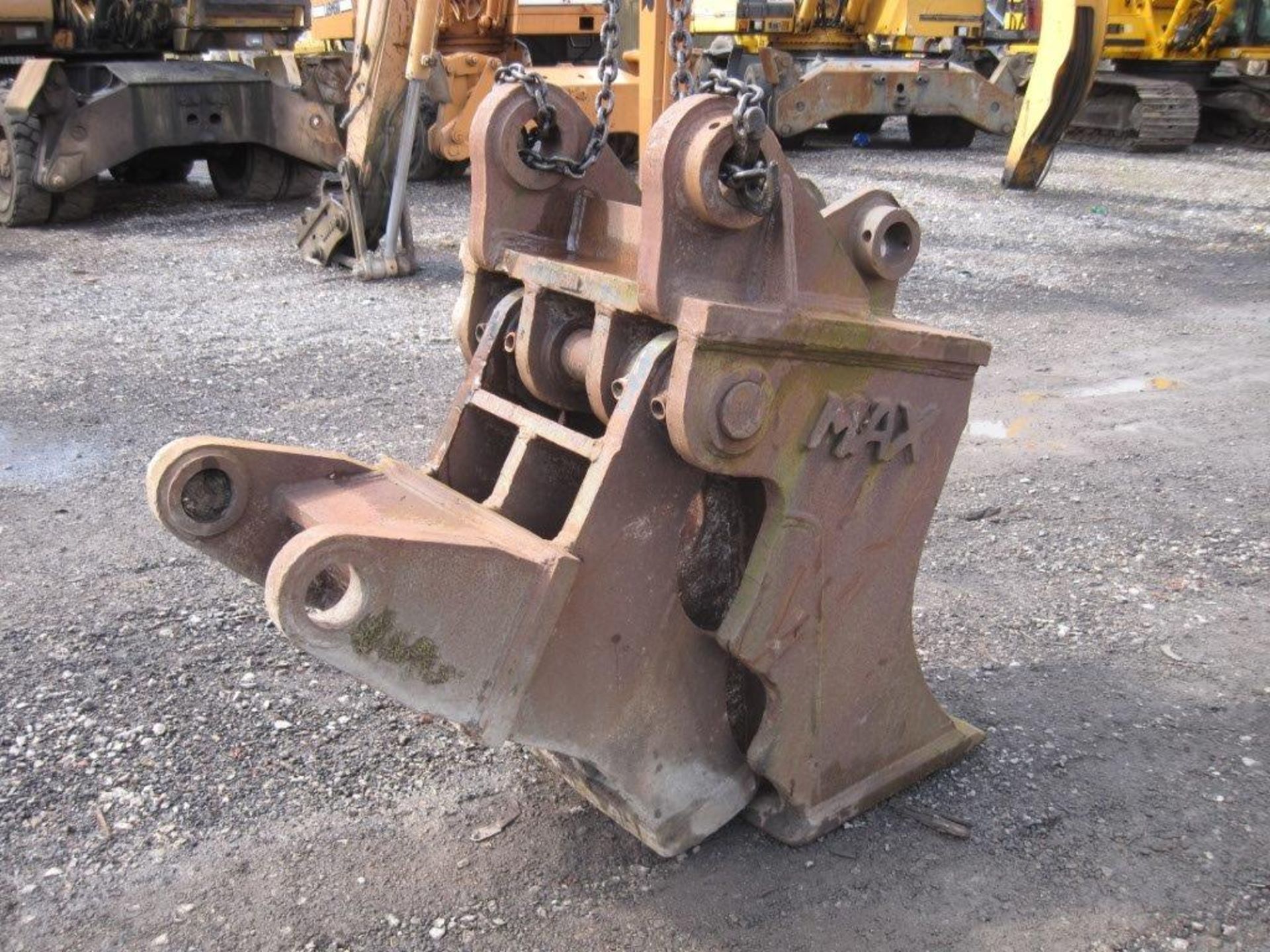 From 35 tonne excavator