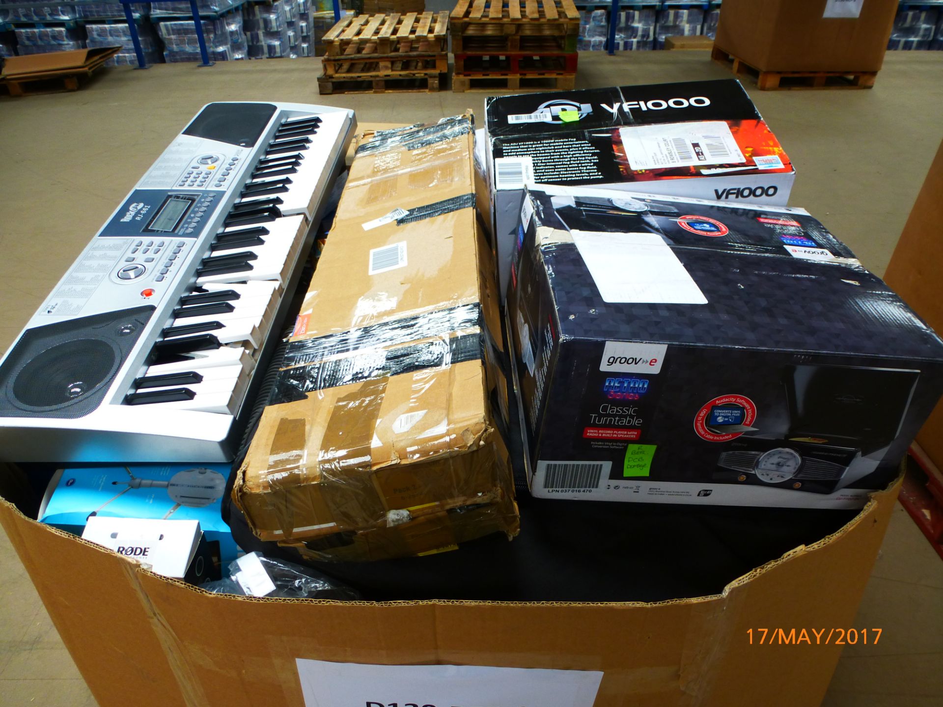 Musical Instruments and Video Game Accessories, XBox Controllers, Keyboard Piano - FREE DELIVERY - Image 2 of 5