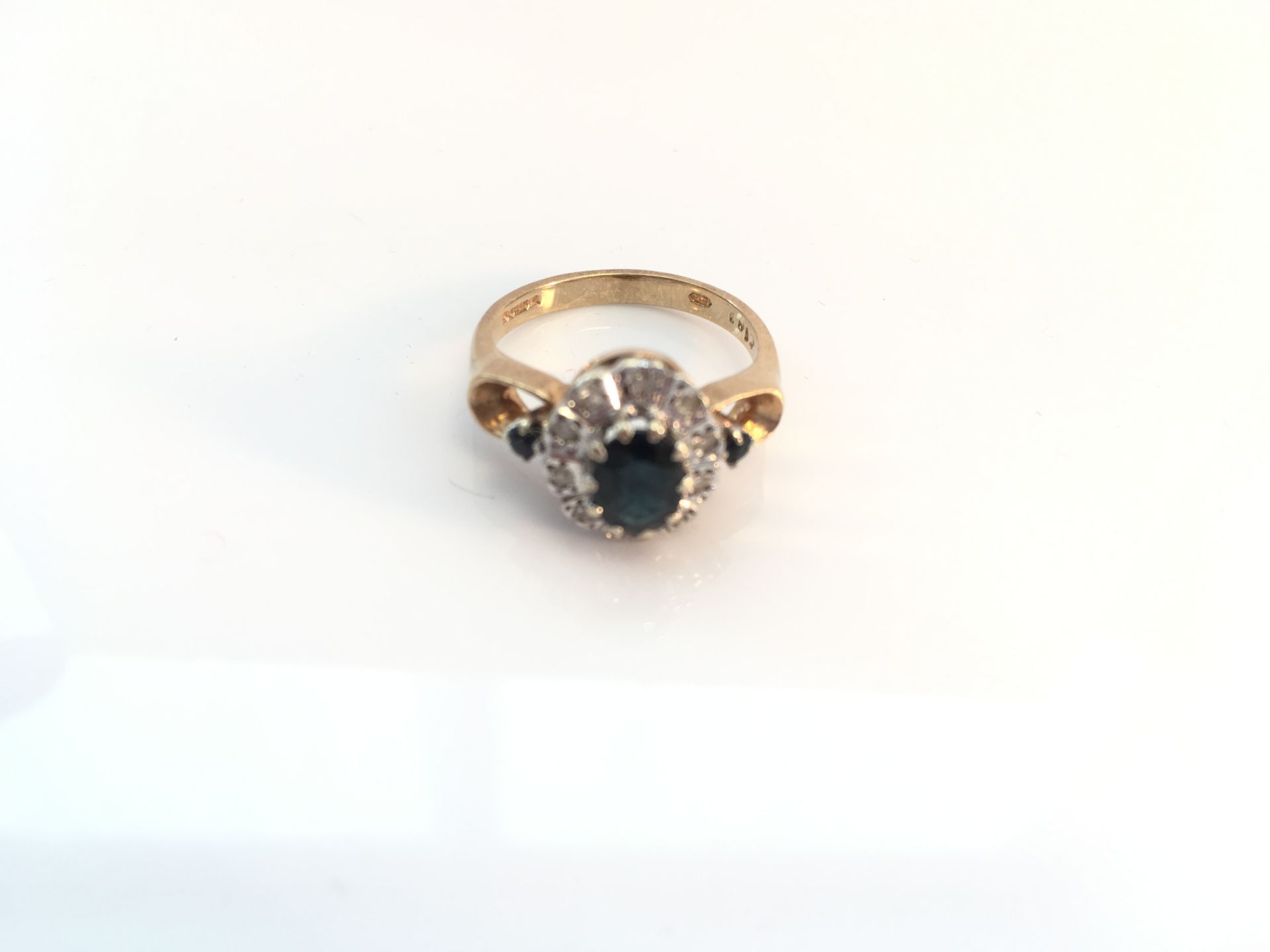 9k Gold Black stone and Diamond Ring - Image 3 of 3