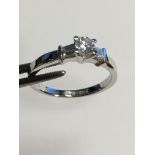 18k White Gold 0.4Ct Diamond Engagment Ring Hallmarked