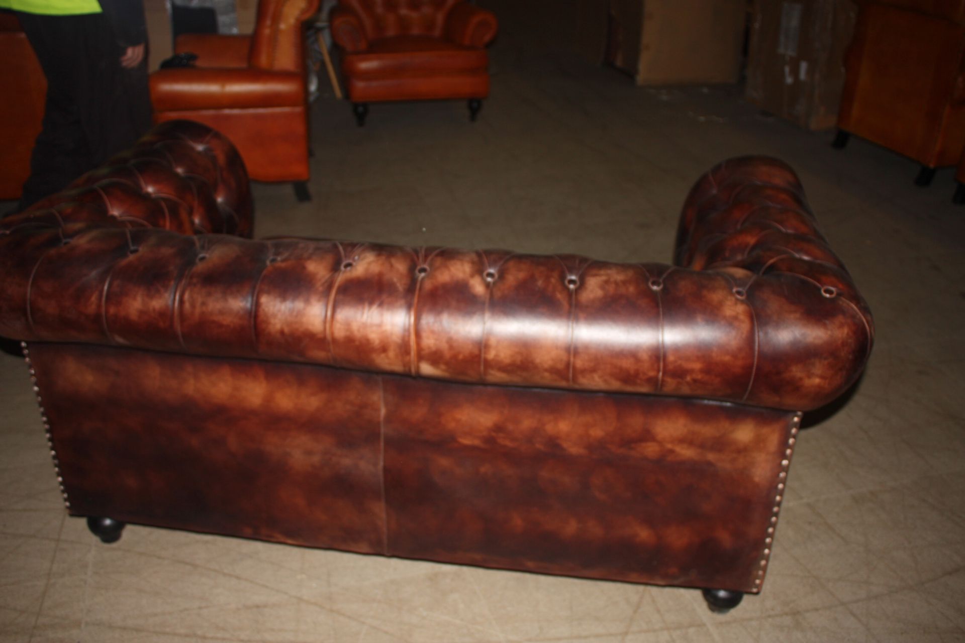 Shoreditch Leather Chesterfield 2-Seater Sofa Handmade - Image 4 of 6