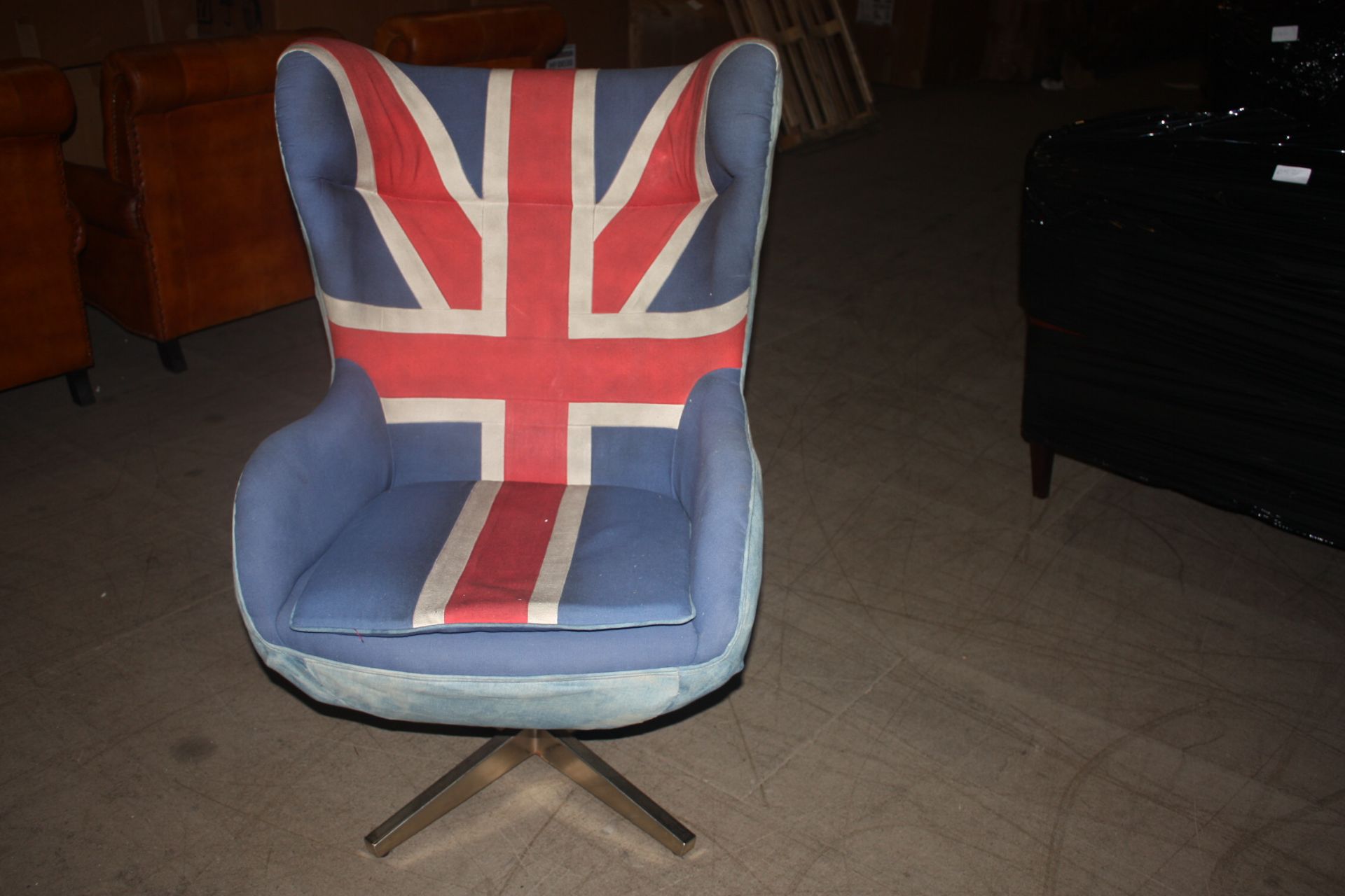 Union Jack Egg Chair - Image 7 of 9