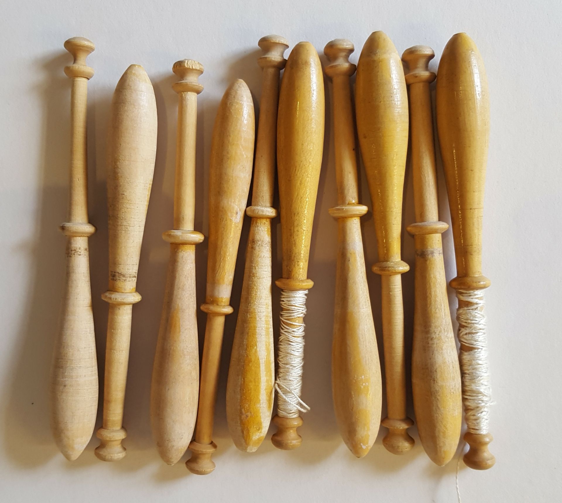 10 Vintage Wooden Lace Bobbins 7cm to 10cm long