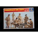 Vintage Italeri Commonwealth Tank Troops 1:35 Scale Figures