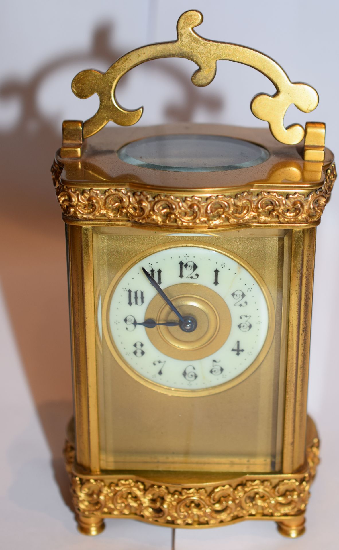 French 1880s Serpentine Brass Carriage Clock & Leather Case - Image 2 of 7