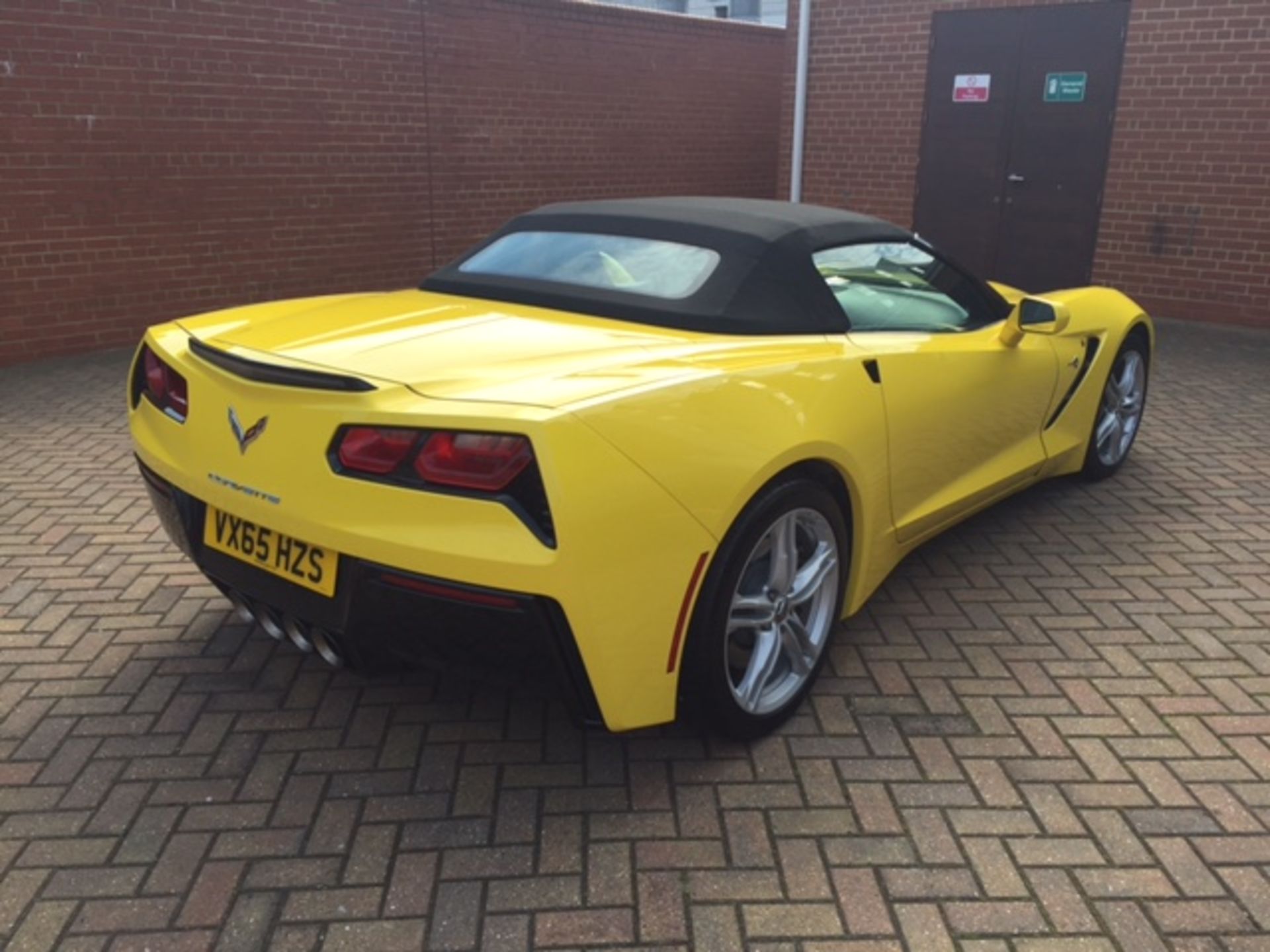 2016 Chevrolet Stingray Convertible - Image 36 of 39