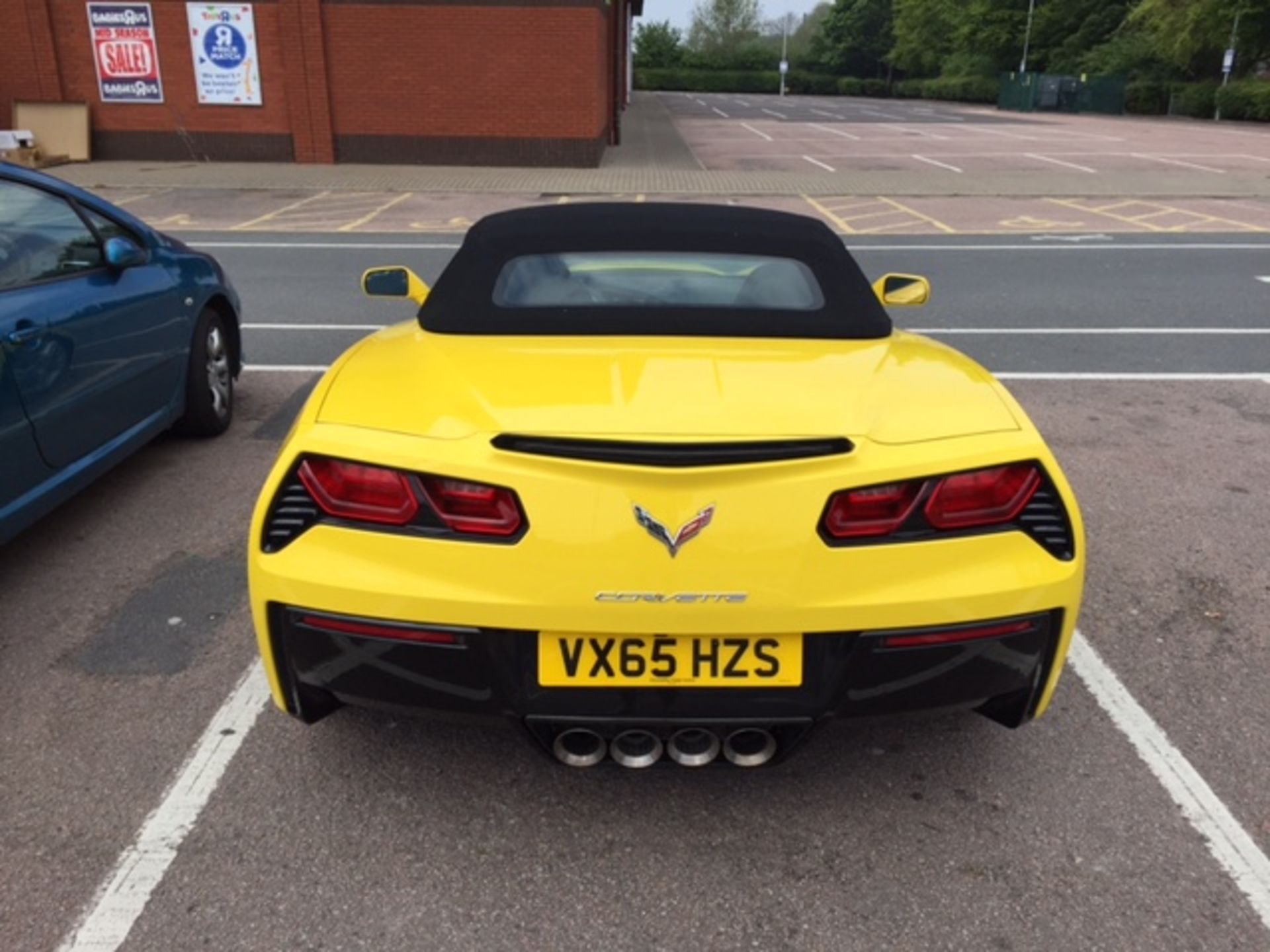 2016 Chevrolet Stingray Convertible - Image 24 of 39