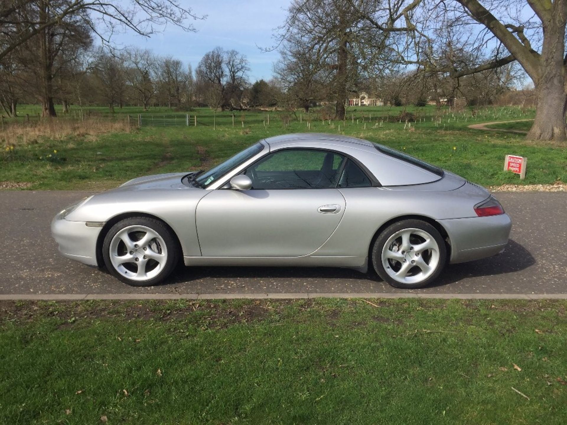 2000 (X) Porsche Carrera 911 Convertible 3.4L