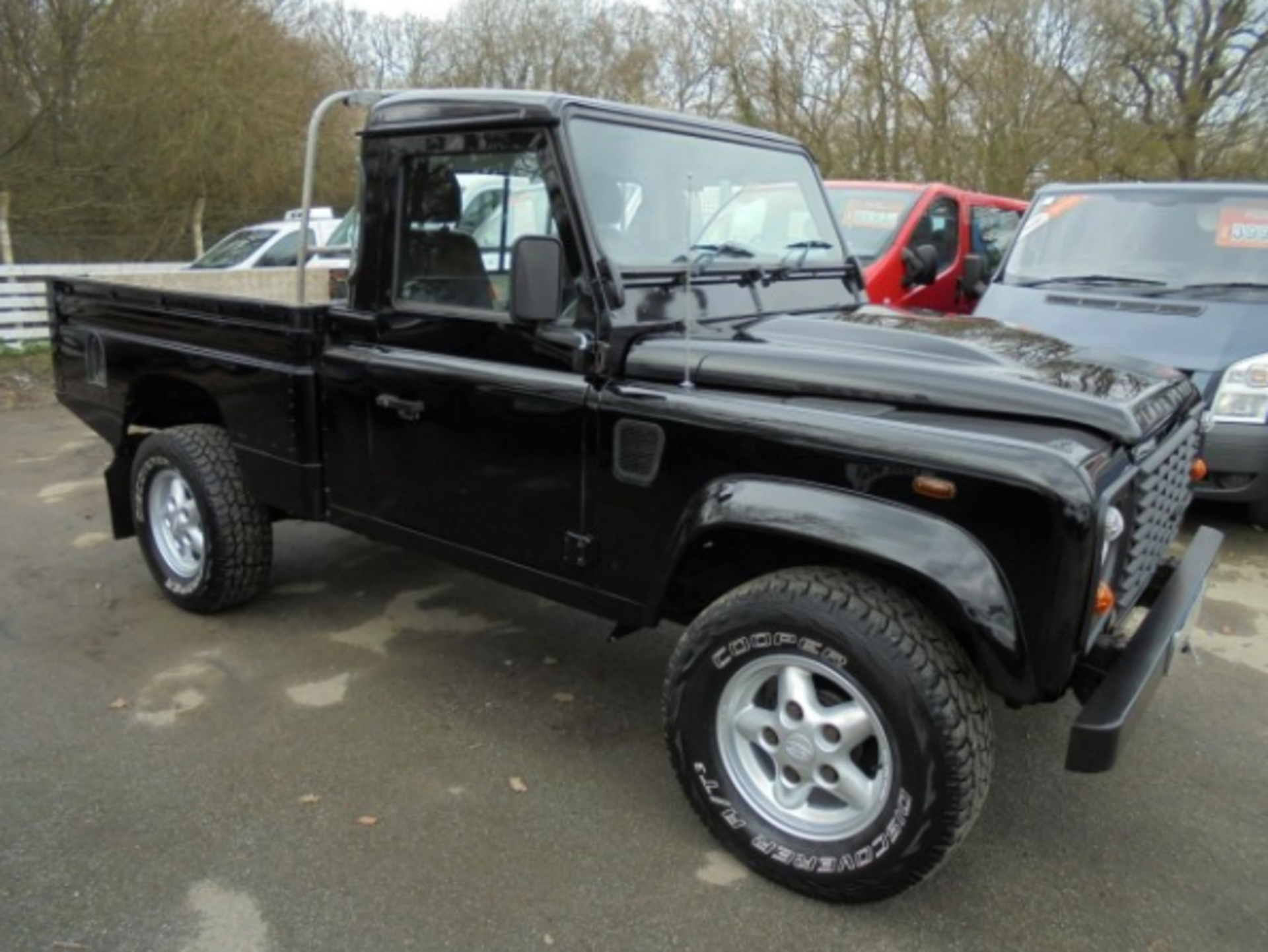 2008 08 LAND ROVER DEFENDER PICK UP 2.4 TDCI 110 - Image 2 of 10