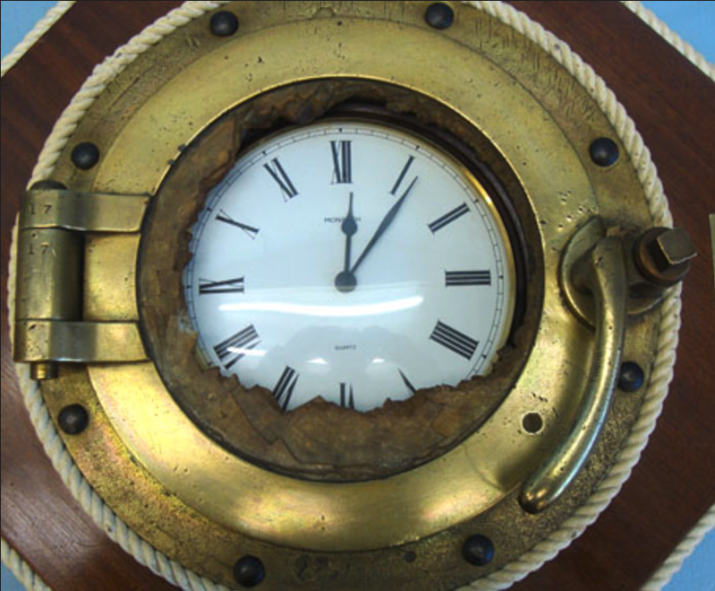 Recovered WW1 Royal Naval Block Ship at Scapa Flow, SS Thames Brass Porthole Mounted With CLock. - Bild 2 aus 3