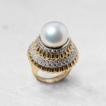 Van Cleef & Arpels 18k Yellow Gold Pearl & Diamond Ring