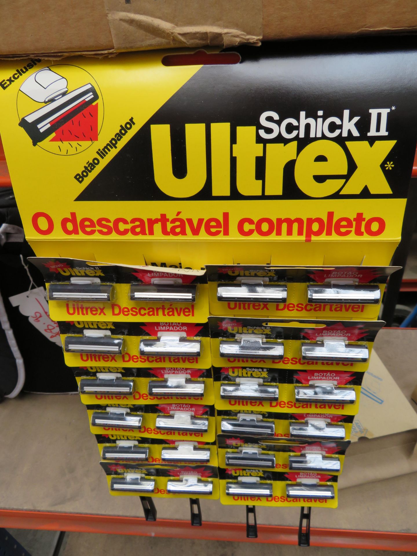 120 x Packs of 2 Ultrex Disposable Shavers. Brand New Stock. Surplus from a major UK retailer
