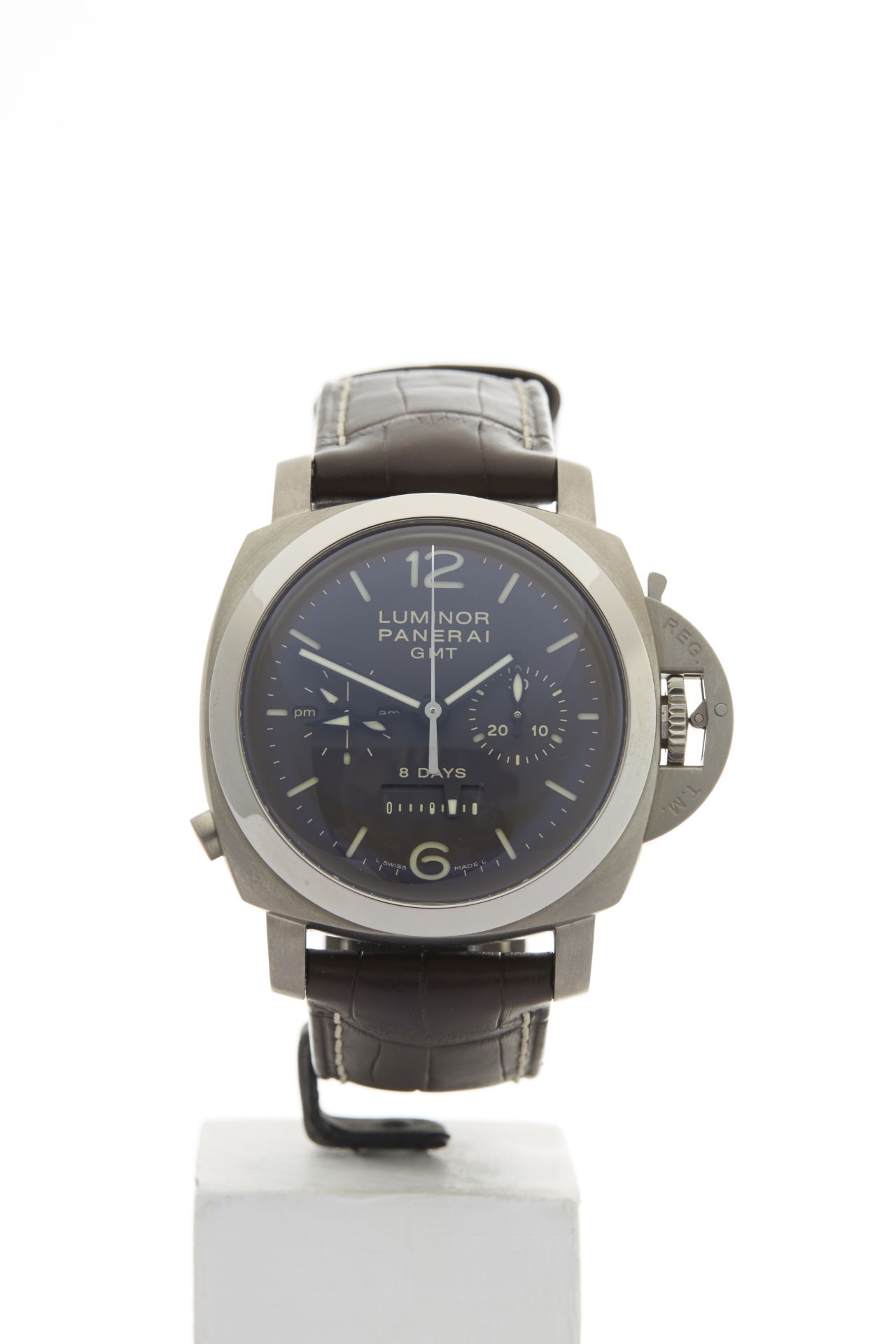 Panerai Luminor 44mm Titanium PAM00311 - Image 2 of 15