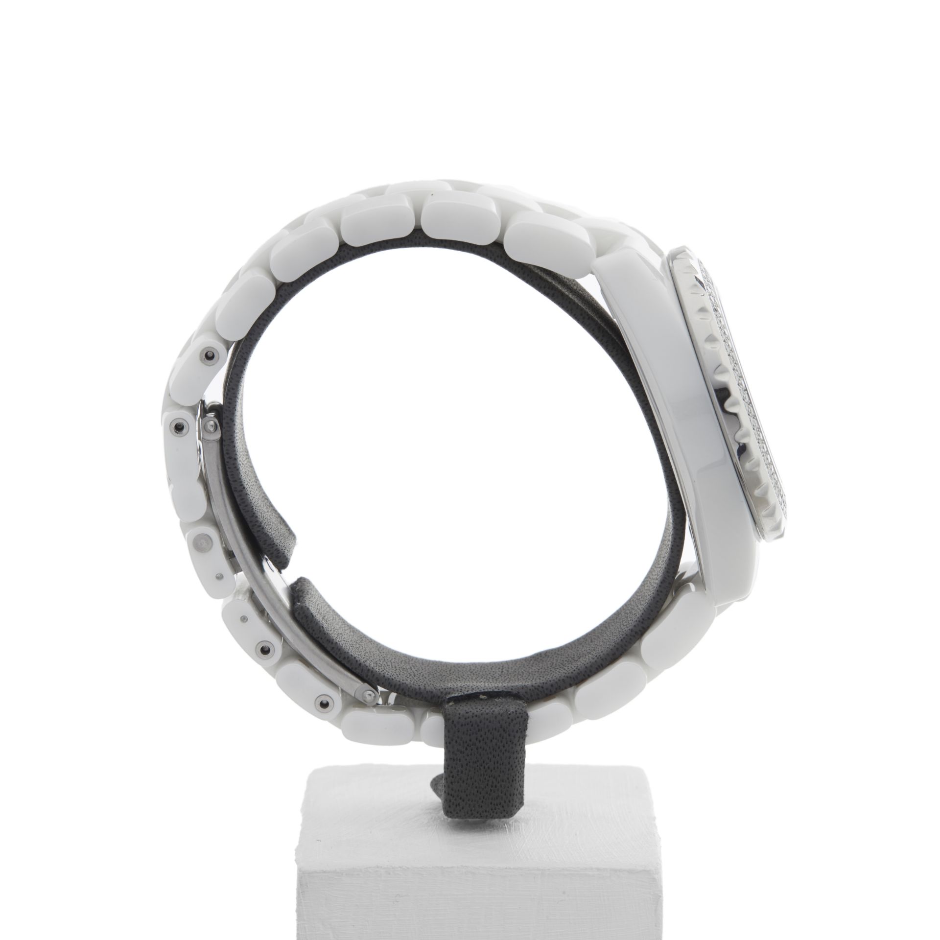 Chanel J12 33mm White Ceramic H0967 - Image 13 of 15