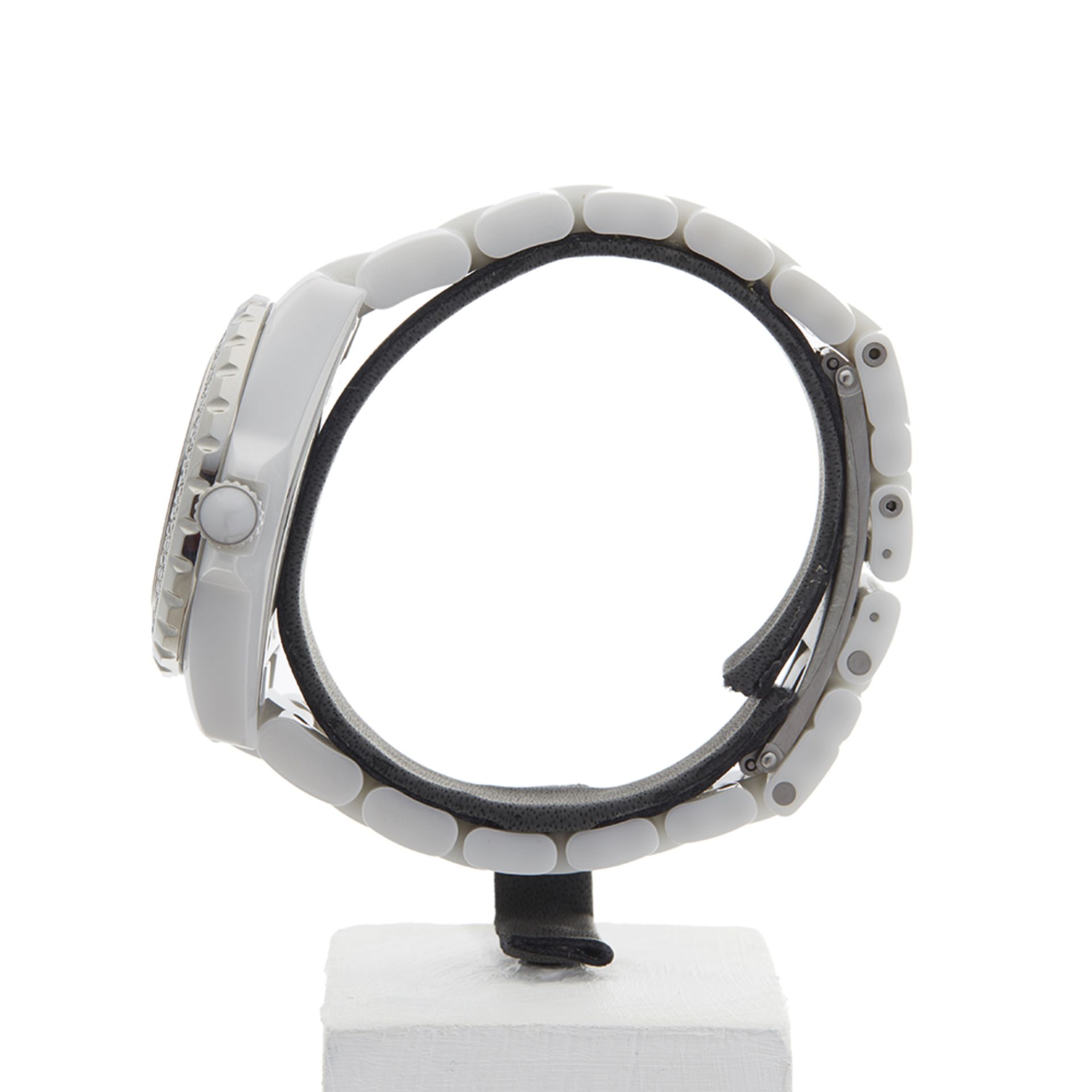 Chanel J12 33mm White Ceramic H0968 - Image 4 of 9