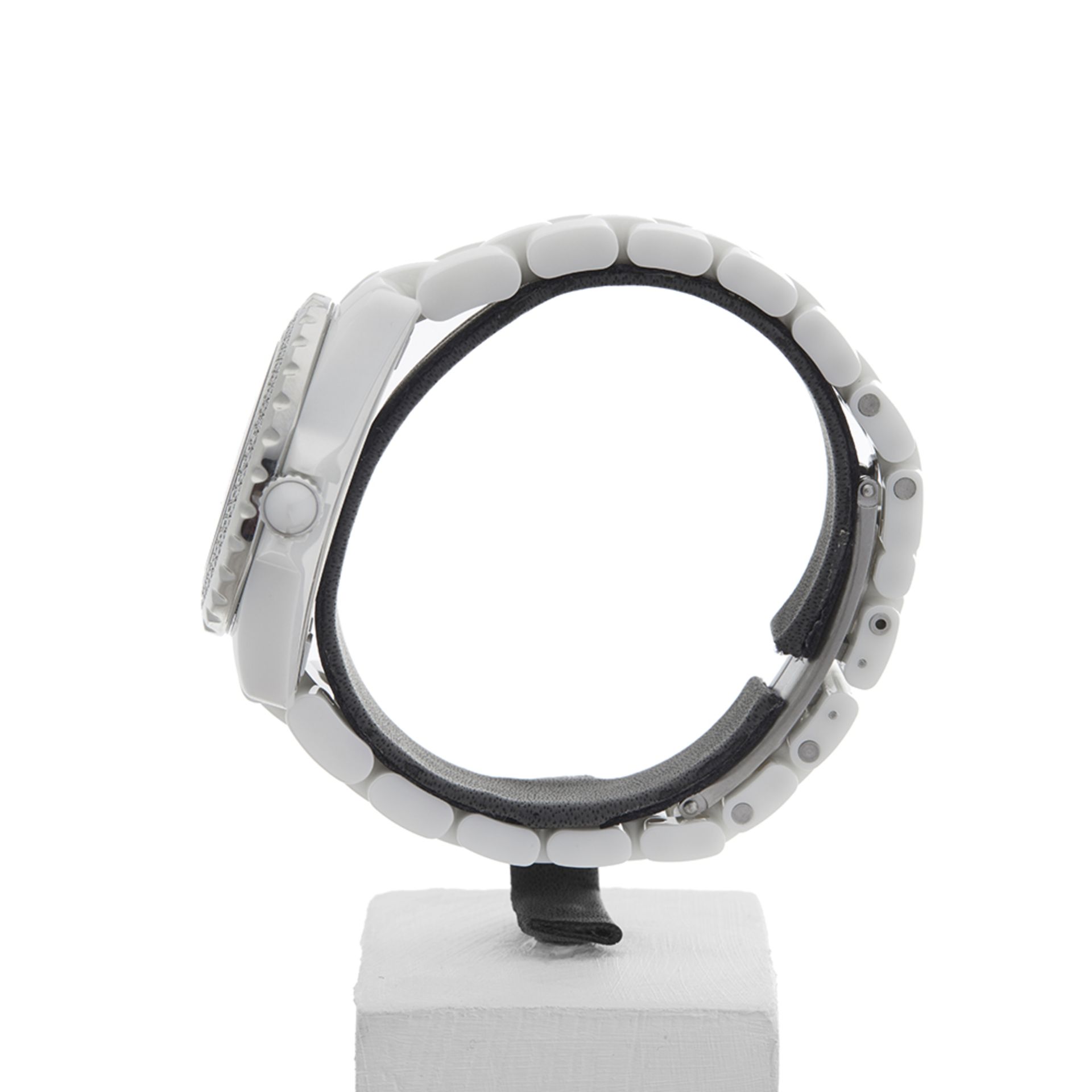 Chanel J12 33mm White Ceramic H0967 - Image 9 of 15