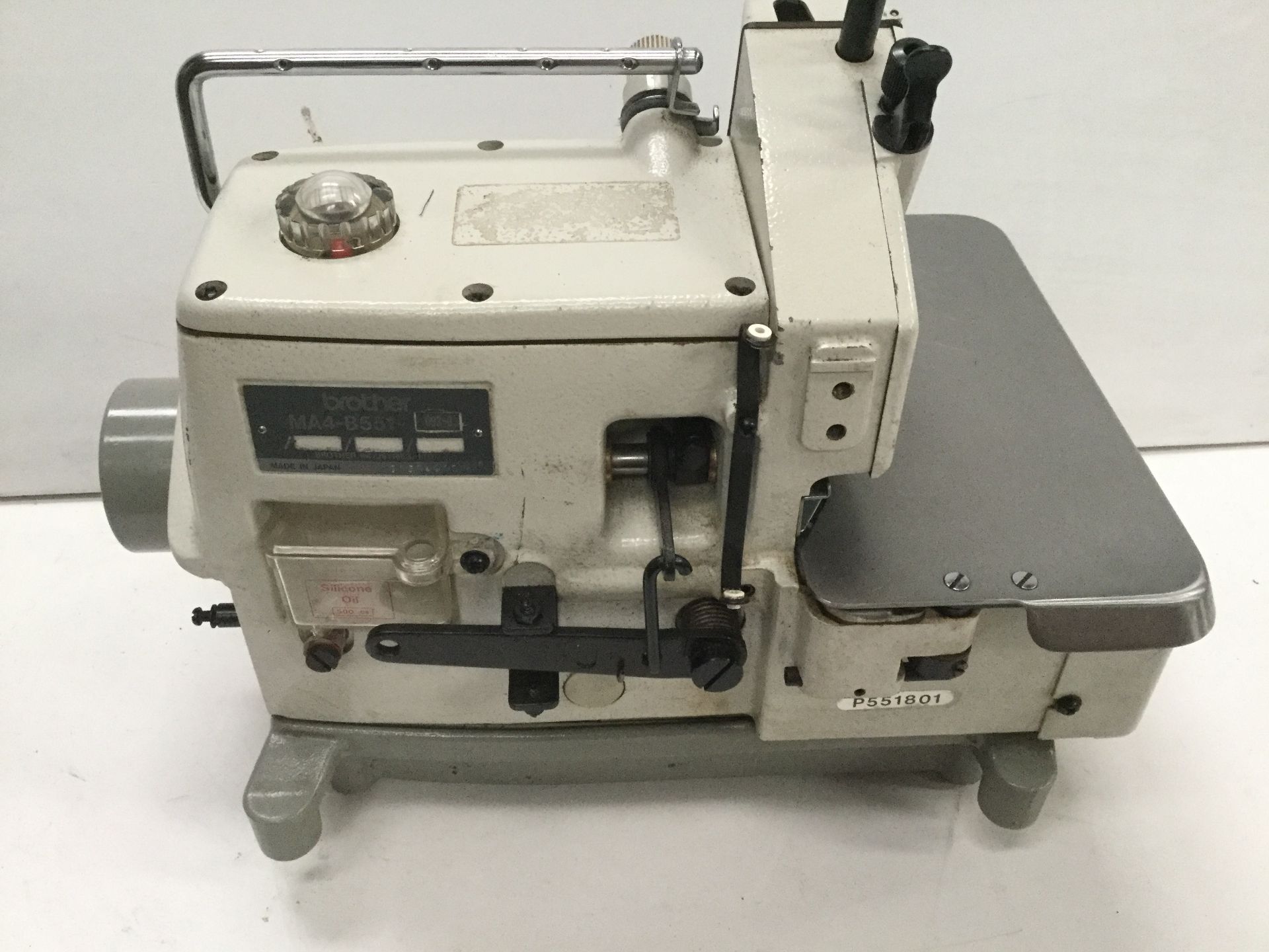 Brother 4 thread industrial sewing machine - Image 2 of 3