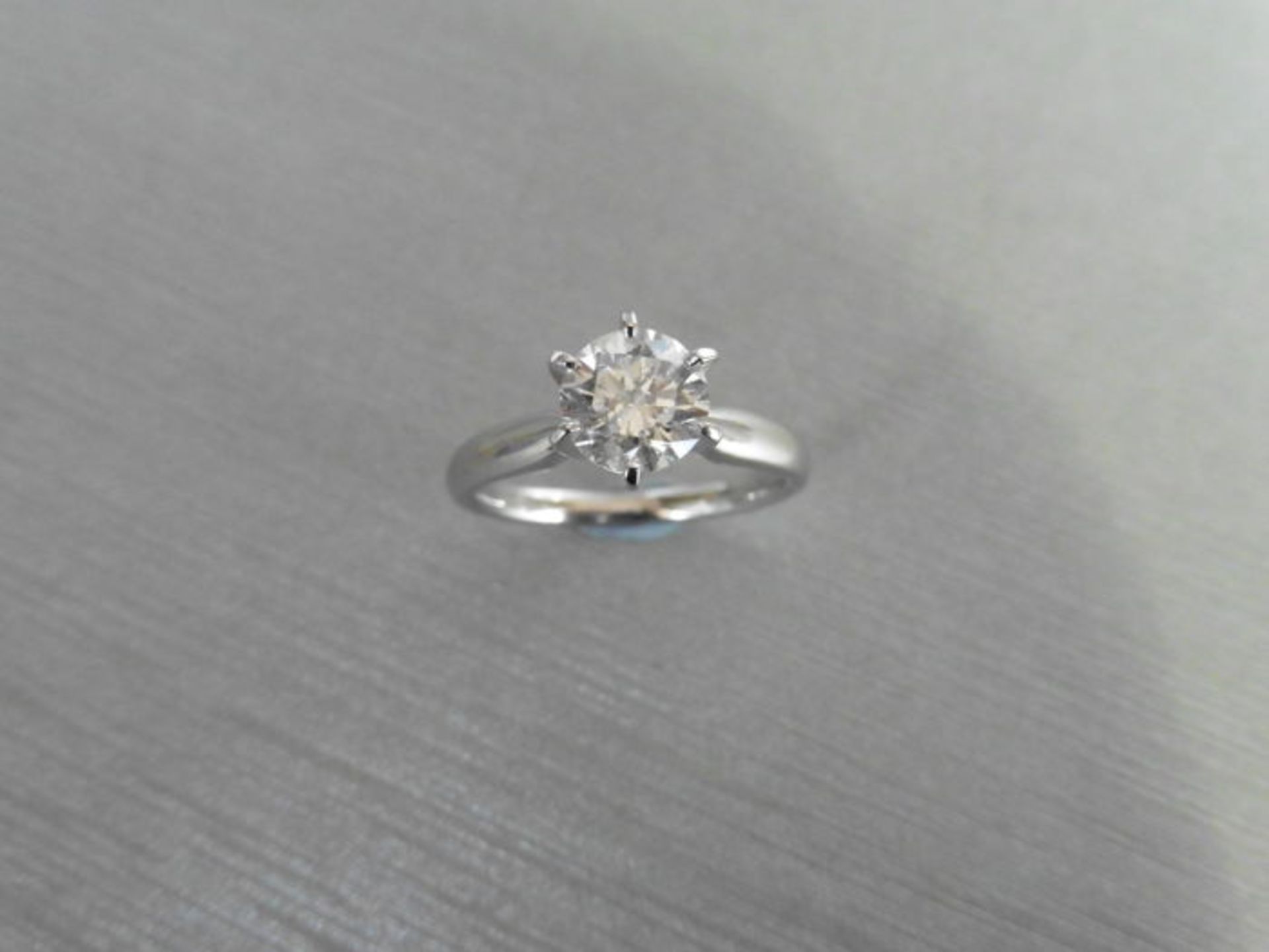 1.05ct Diamond solitaire ring with a brilliant cut diamond, H colour and Si1 clarity. Set in - Image 4 of 4