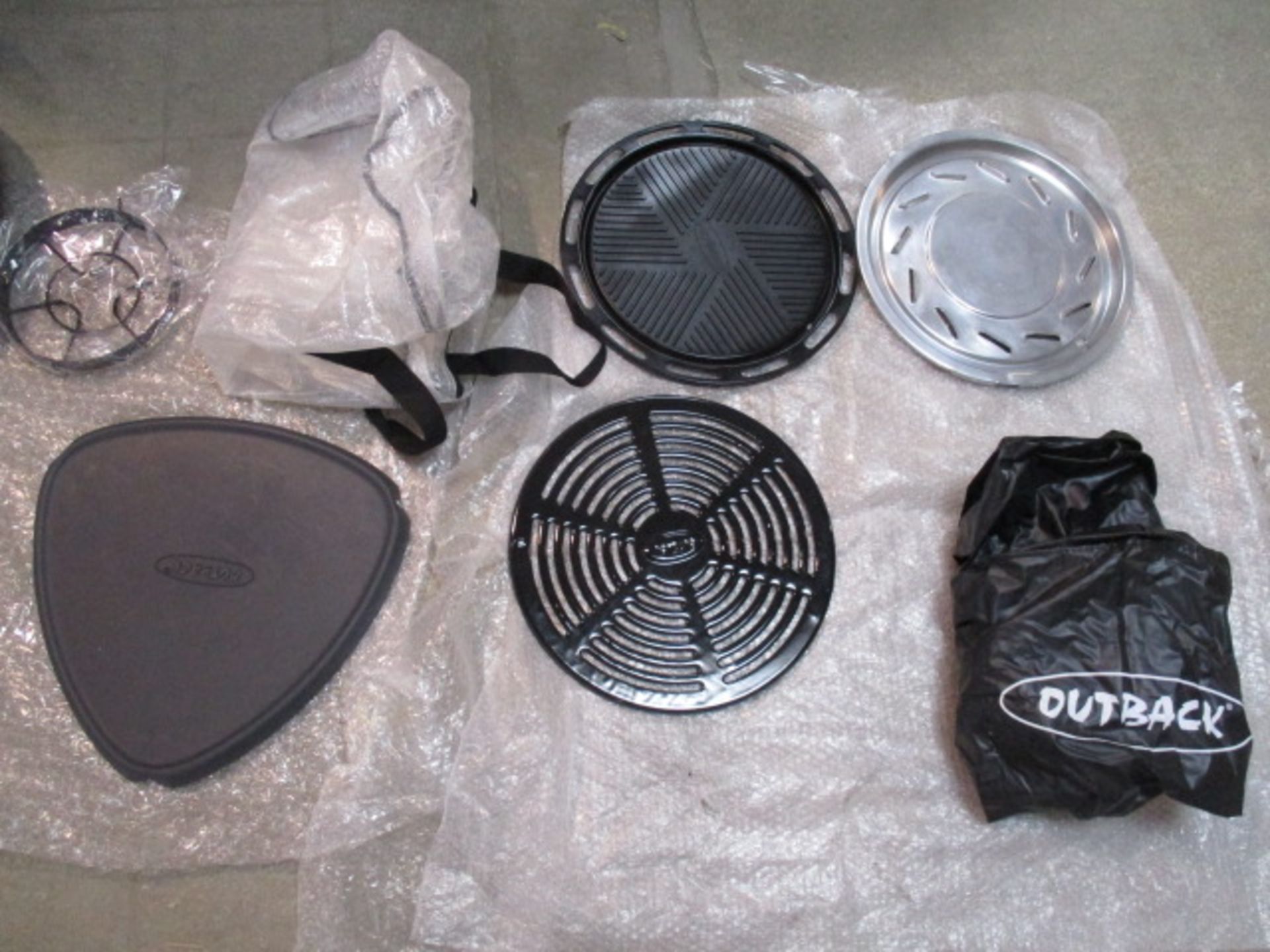 Unused Outback Trekker portable gas barbecue complete with all parts and accessories as pictured RRP - Image 3 of 3