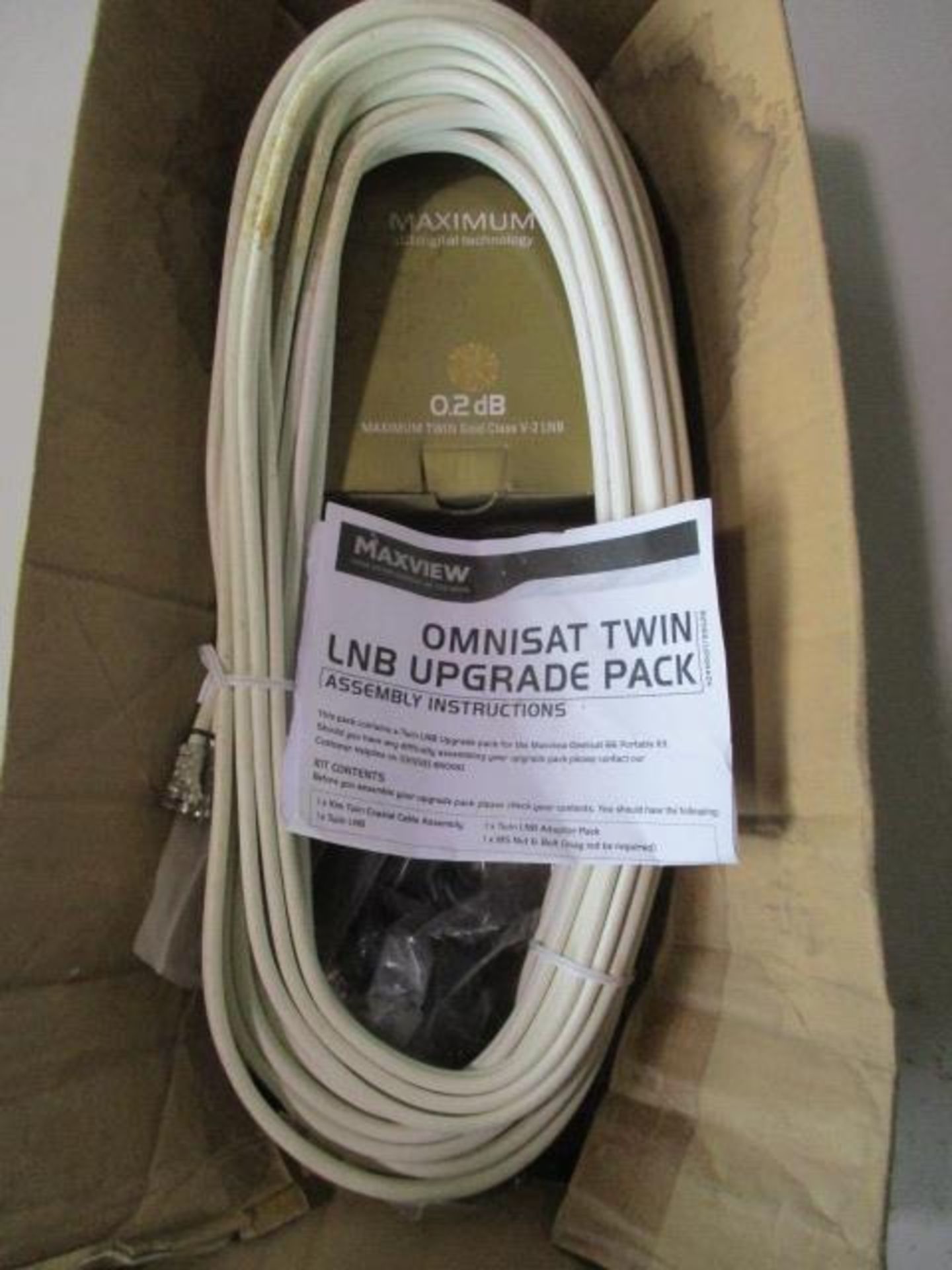 Omni Sat twin LNB Upgrade pack by Max View with accessories as pictured - Image 2 of 3