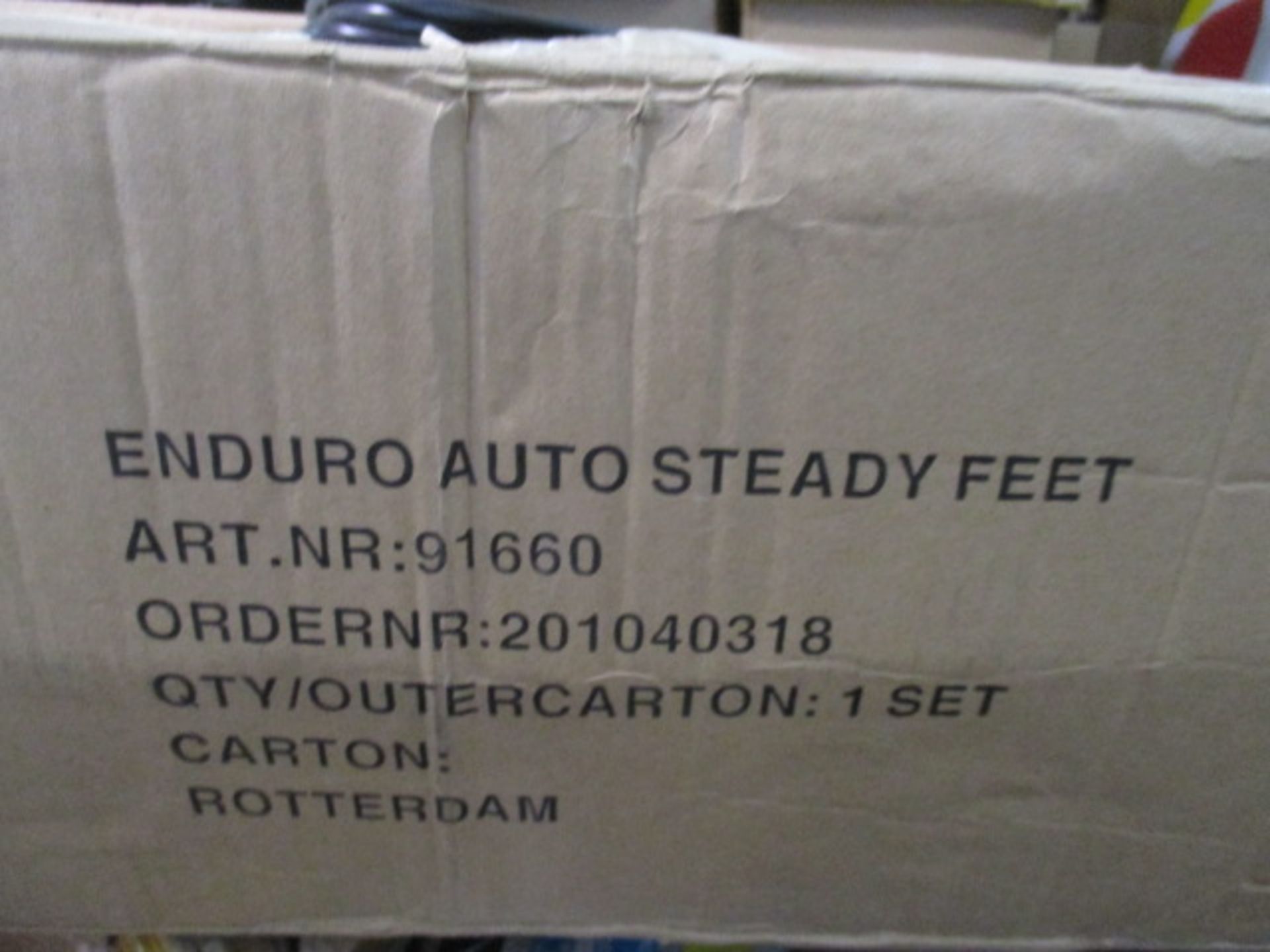 Unused Enduro boxed auto steady feet caravan/motorhome stabiliser set complete with all attachements