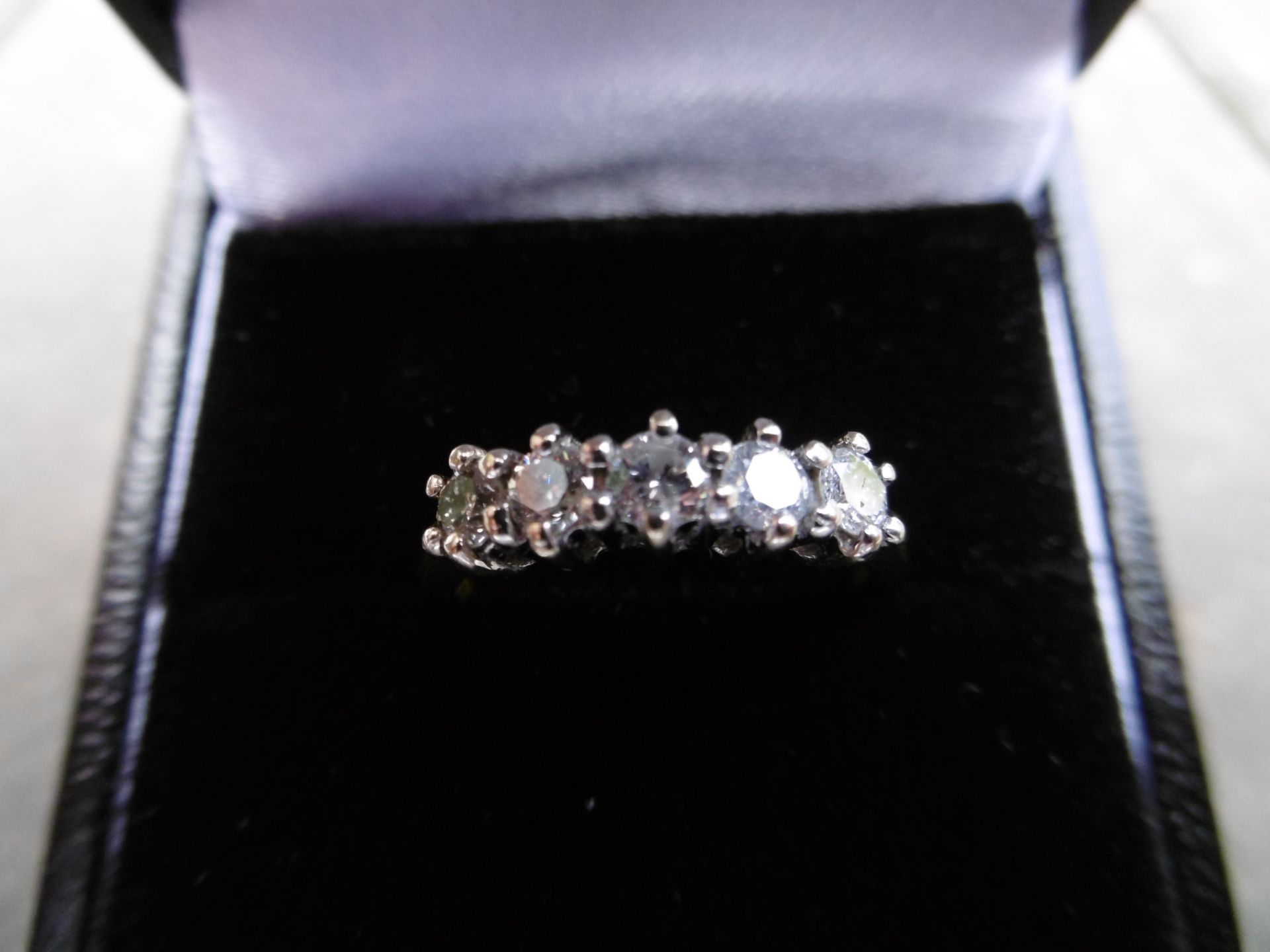 18 CT Gold 5 stone Diamond ring