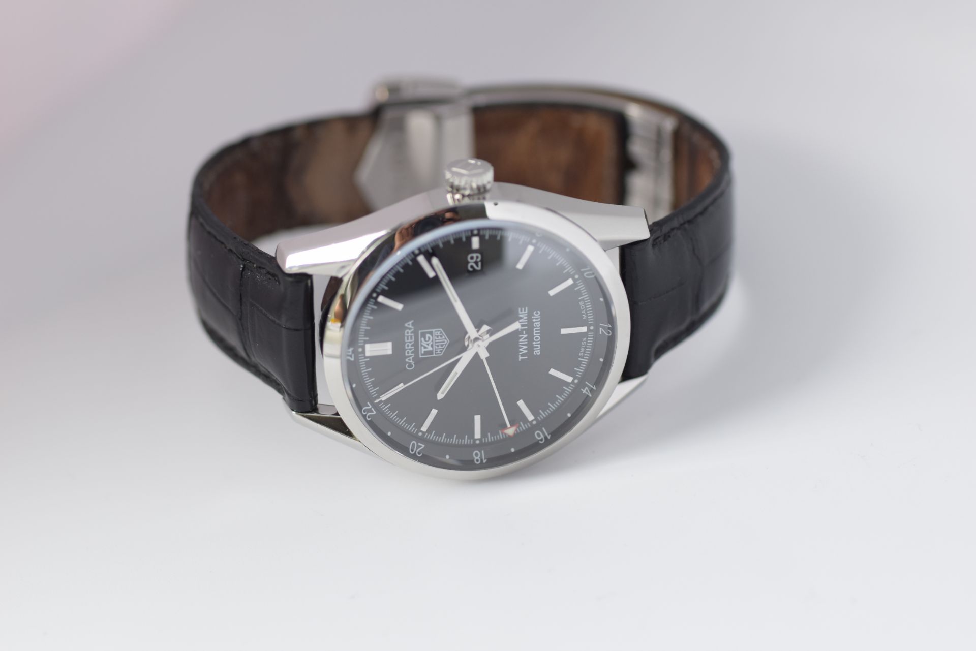 TAG HEUER CARRERA TWIN TIME WATCH WV2115 with warranty card - Image 6 of 10