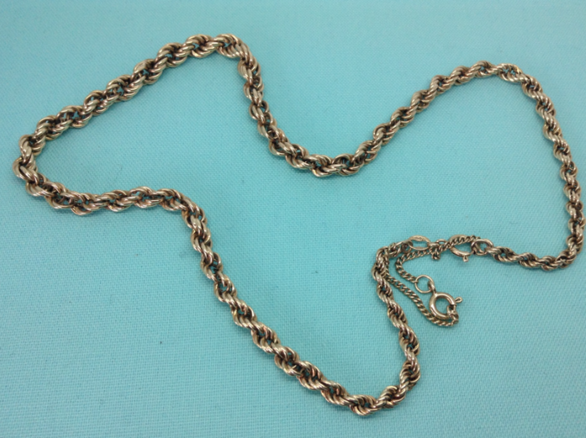 9ct GOLD ROPE CHAIN