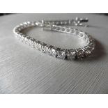 10.50ct Diamond tennis bracelet set with brilliant cut diamonds of I colour, si2 clarity. All set in