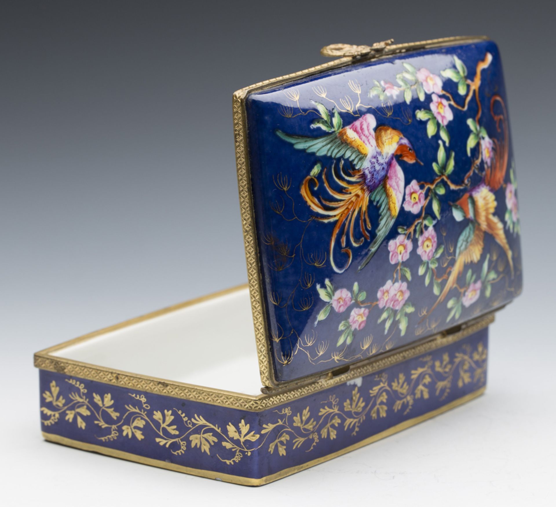 Antique Paris Design Limoges Lidded Casket With Birds Late 19Th C. - Image 3 of 19