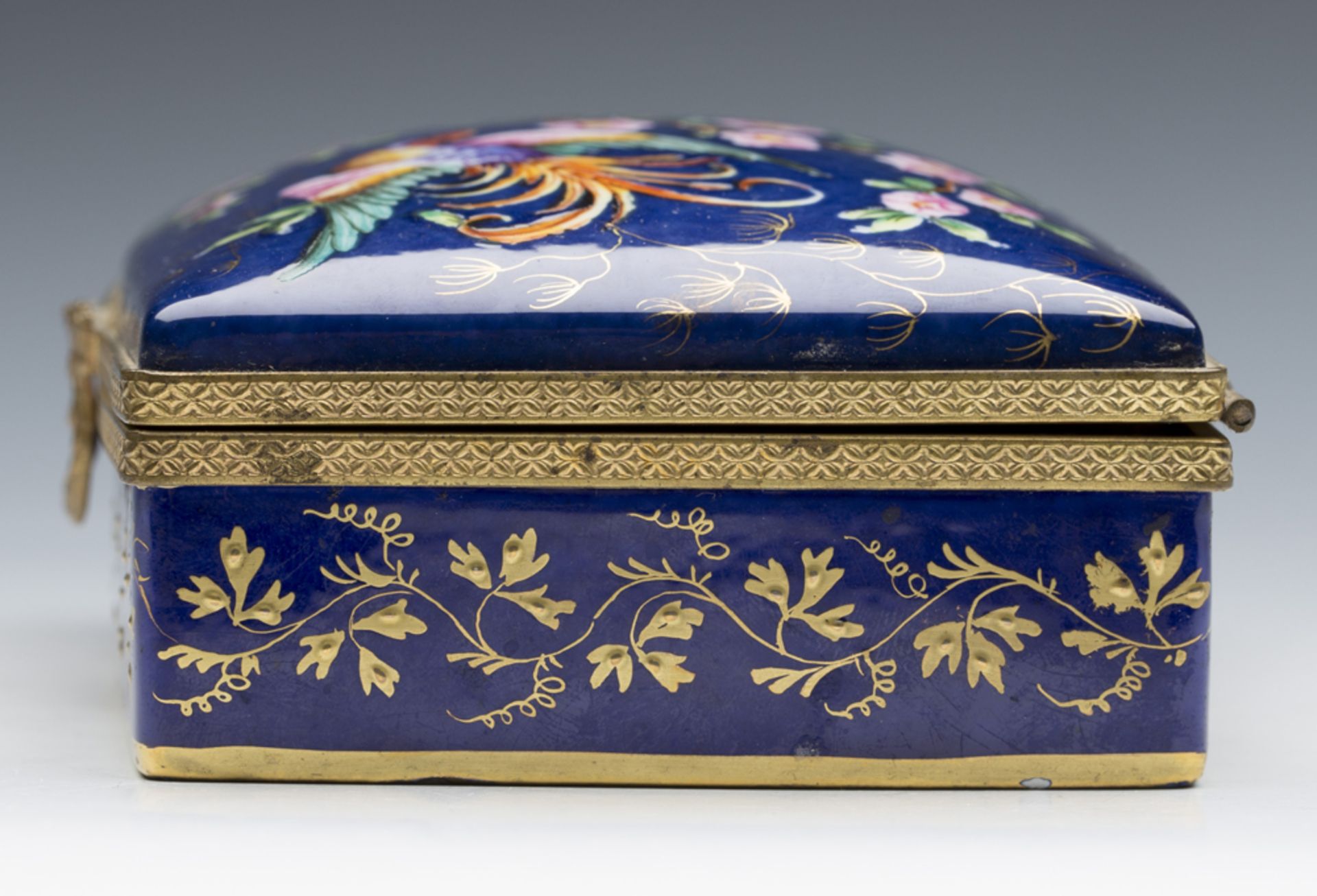 Antique Paris Design Limoges Lidded Casket With Birds Late 19Th C. - Image 4 of 19