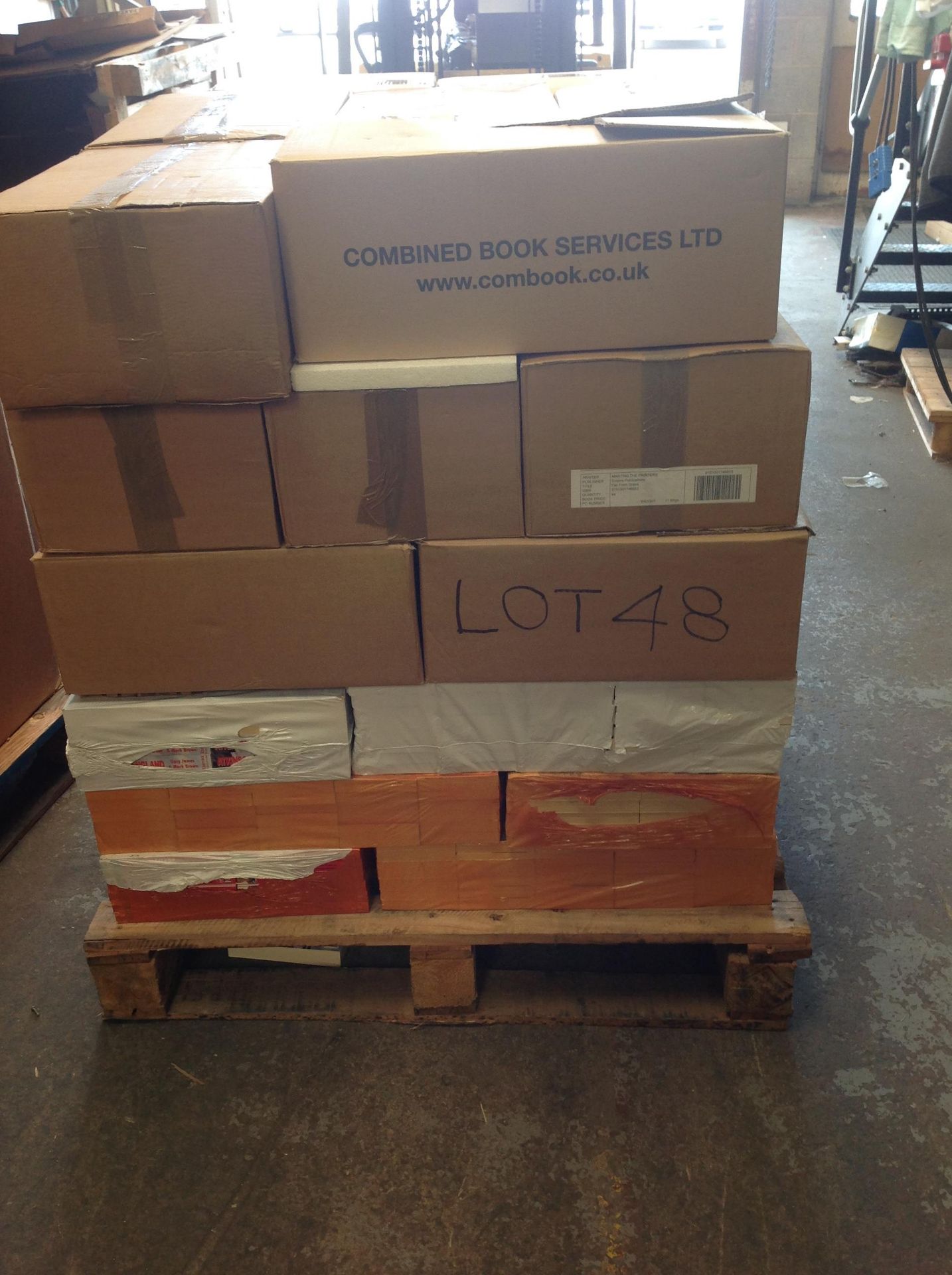 Pallet of 1,820 paperbacks - Image 2 of 2