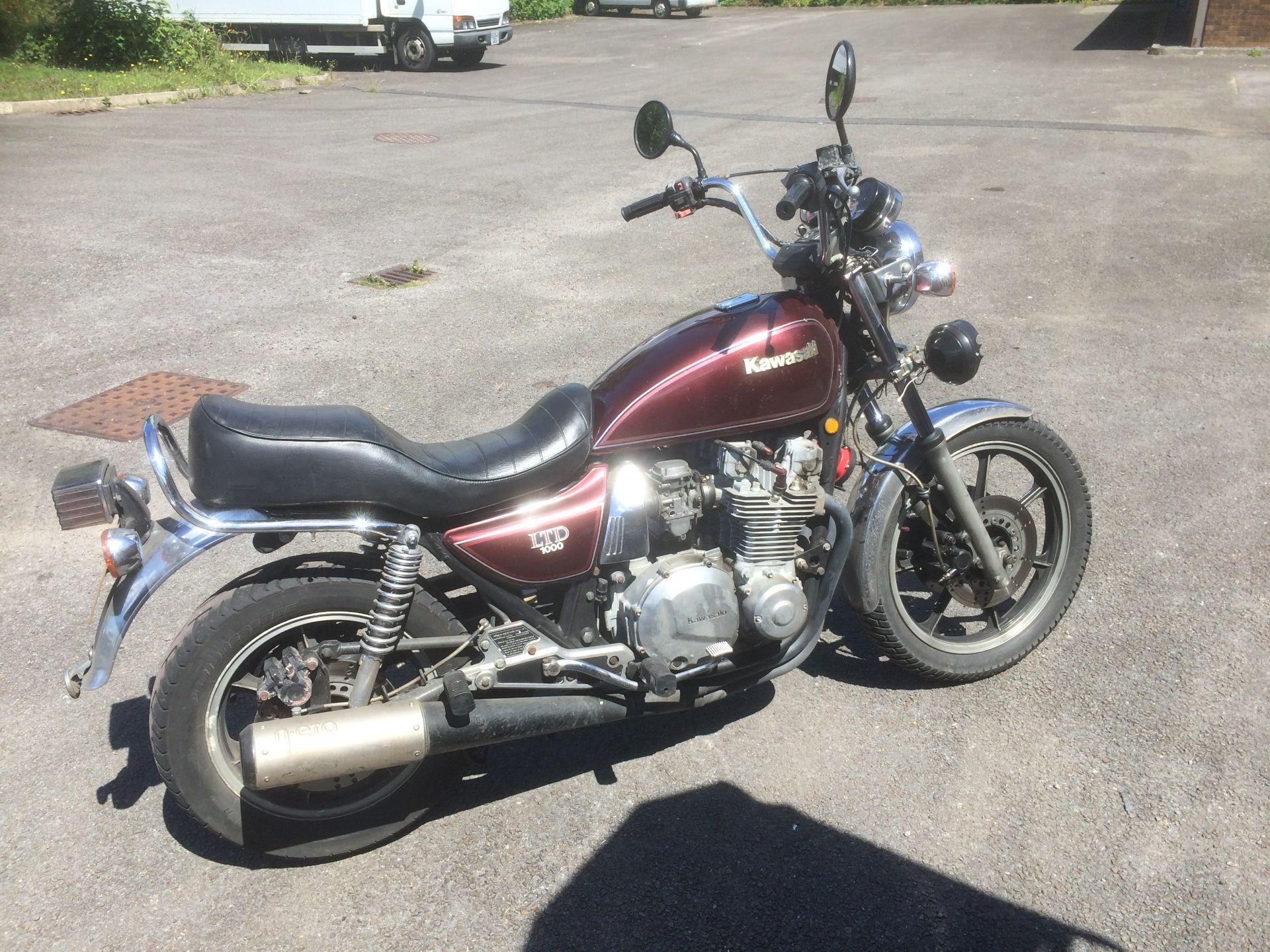 Kawasaki Z1000 ltd. On the road in daily use,long mot