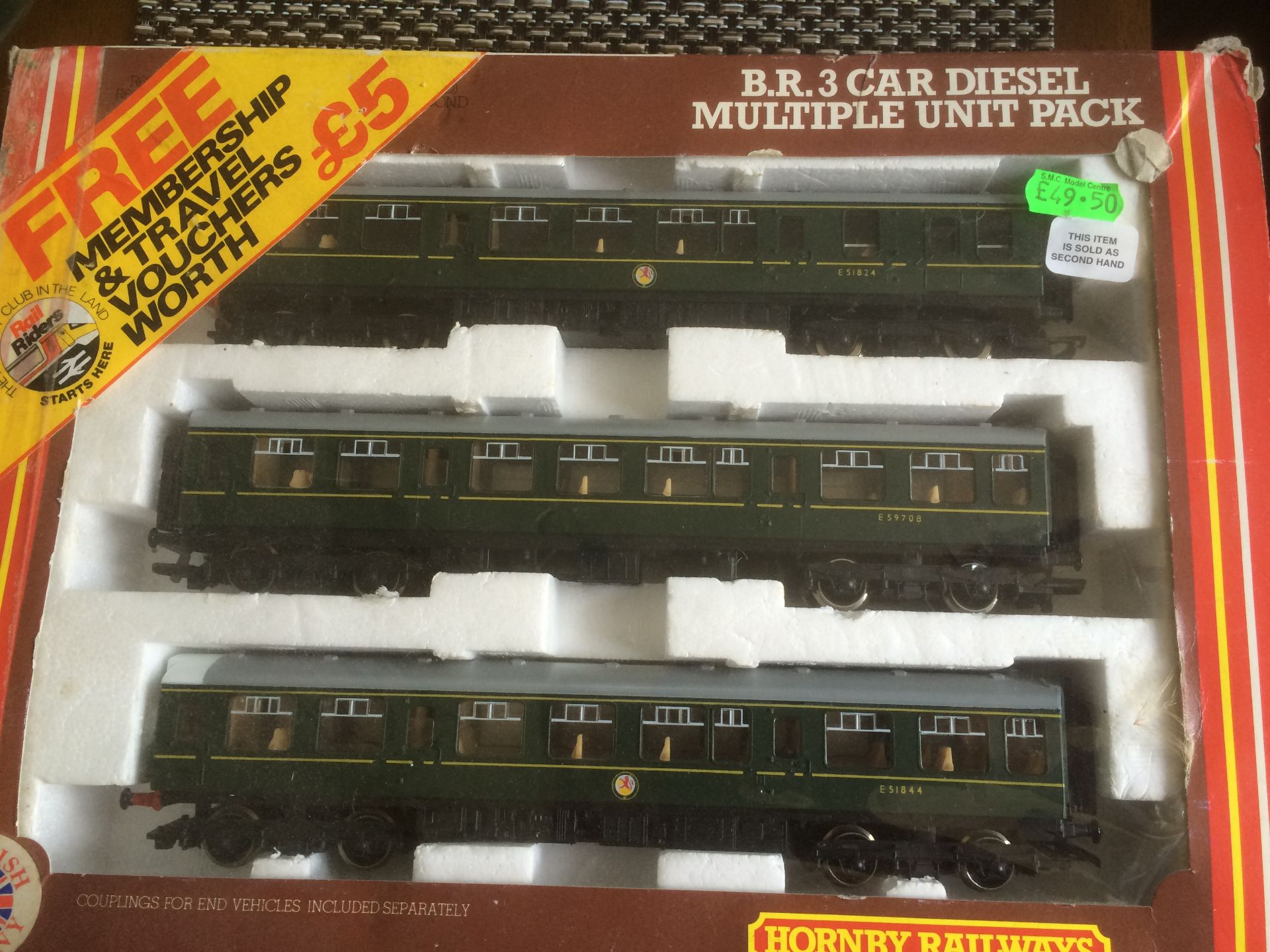 Hornby railways BR 3 car diesel multiple unit pack.