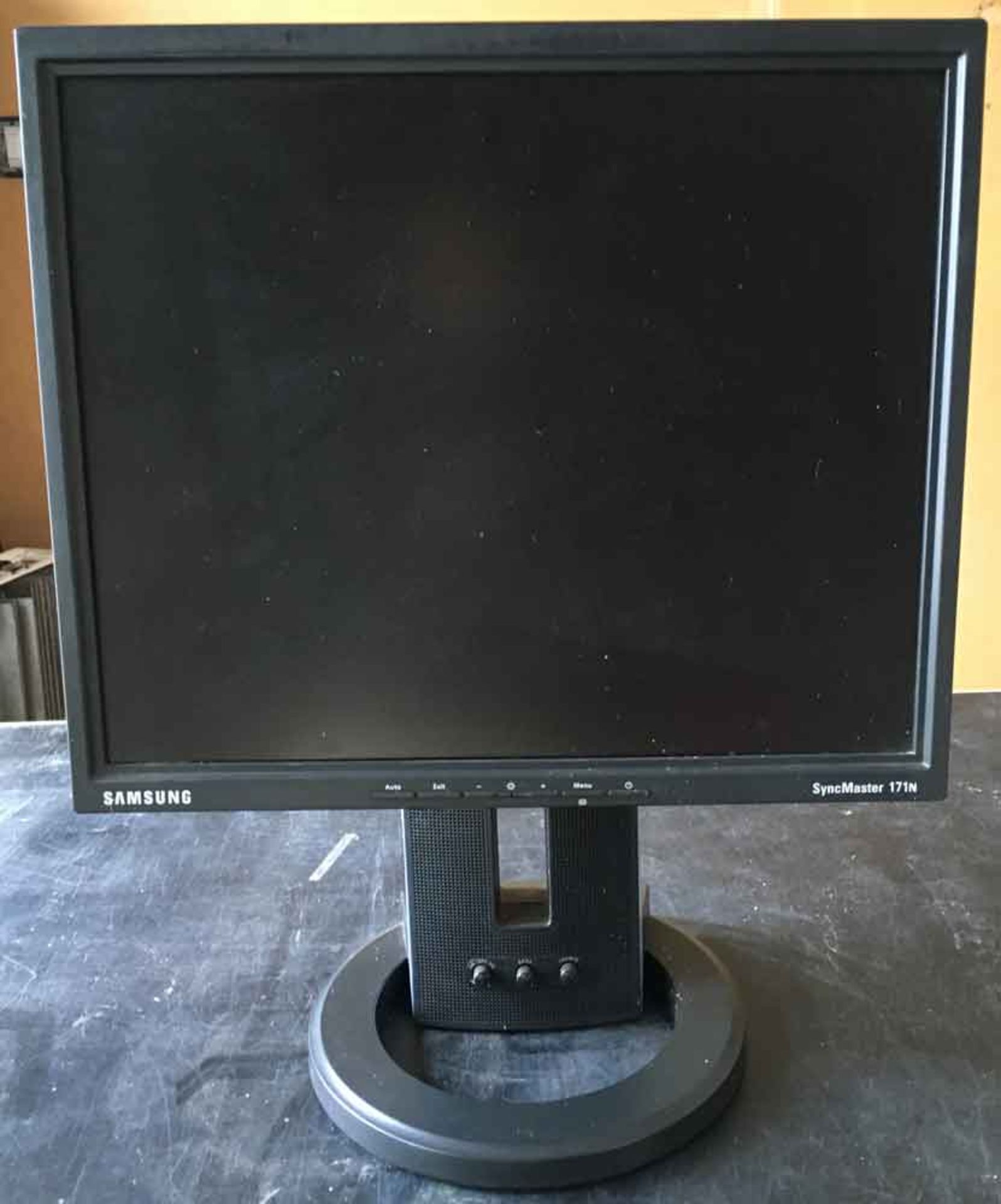 Samsung Flat Screen Monitor