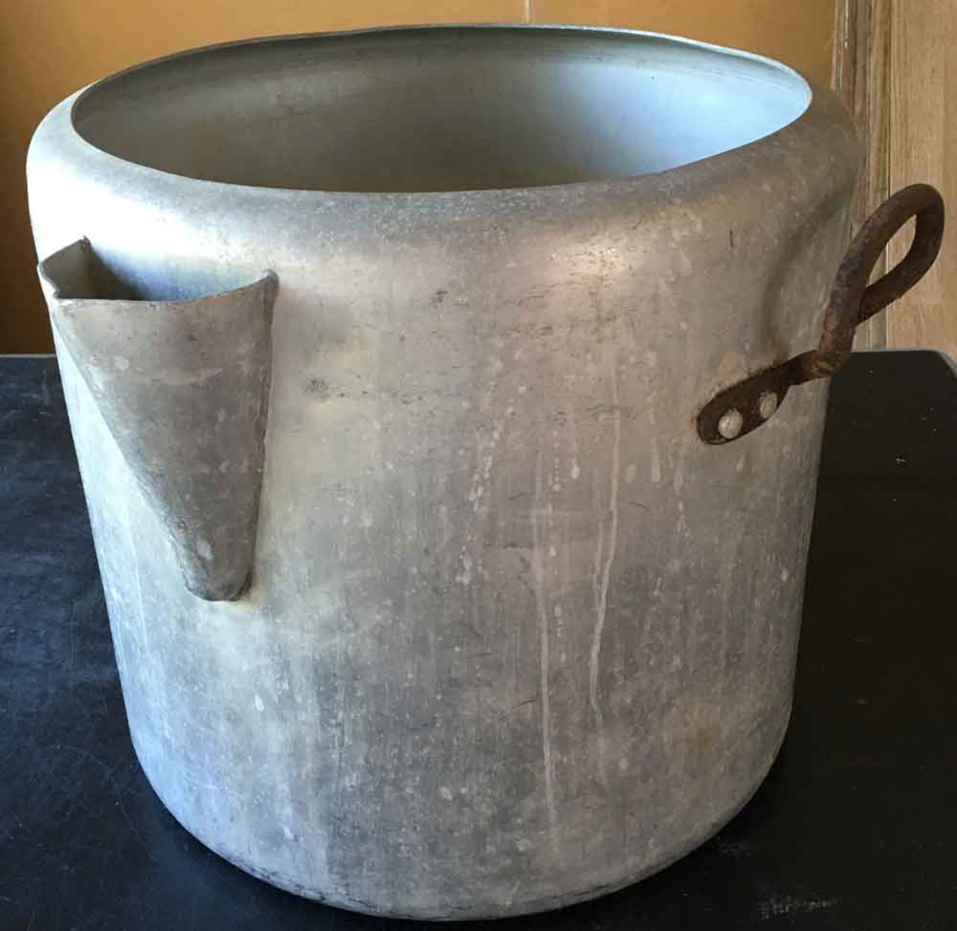 Large Cooking Pot