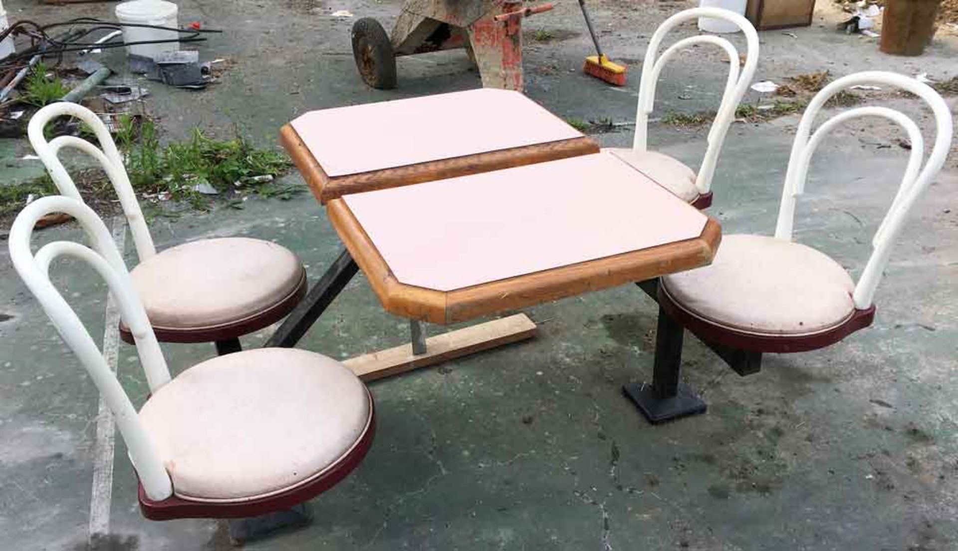 Heavy Duty 4 Seat Bench/Table - Image 2 of 2