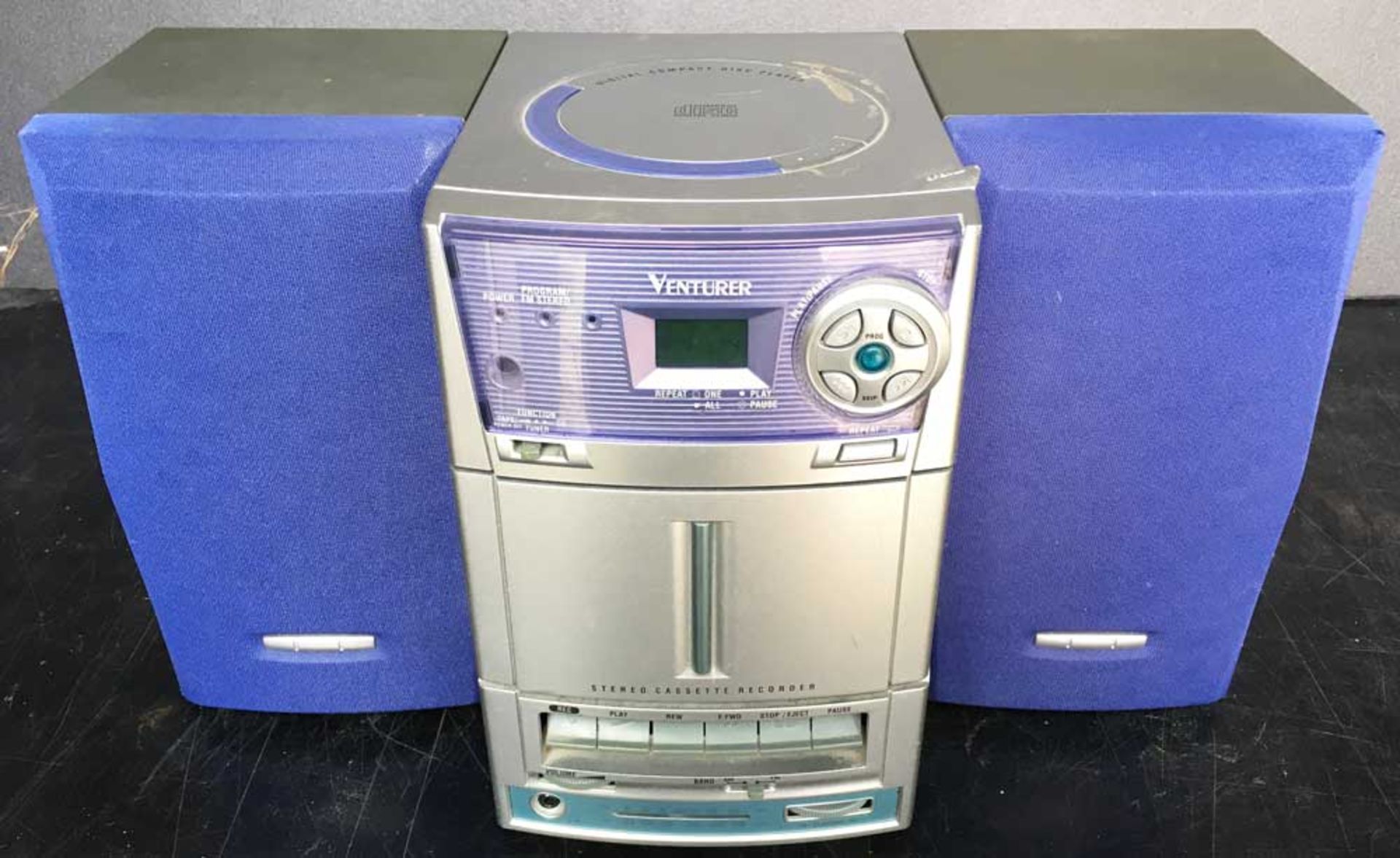 Venturer CD Player