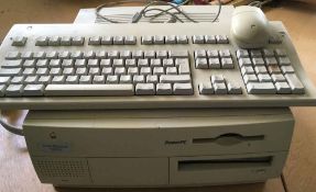 Apple Computer with Keyboard/Mouse