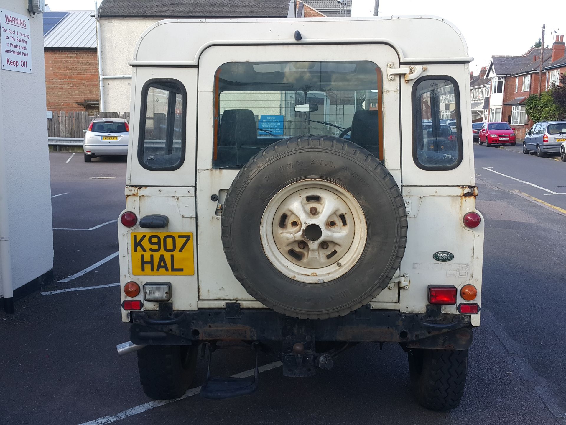 LAND ROVER DEFENDER 90 TURBO DIESEL 2.5 - Image 7 of 20