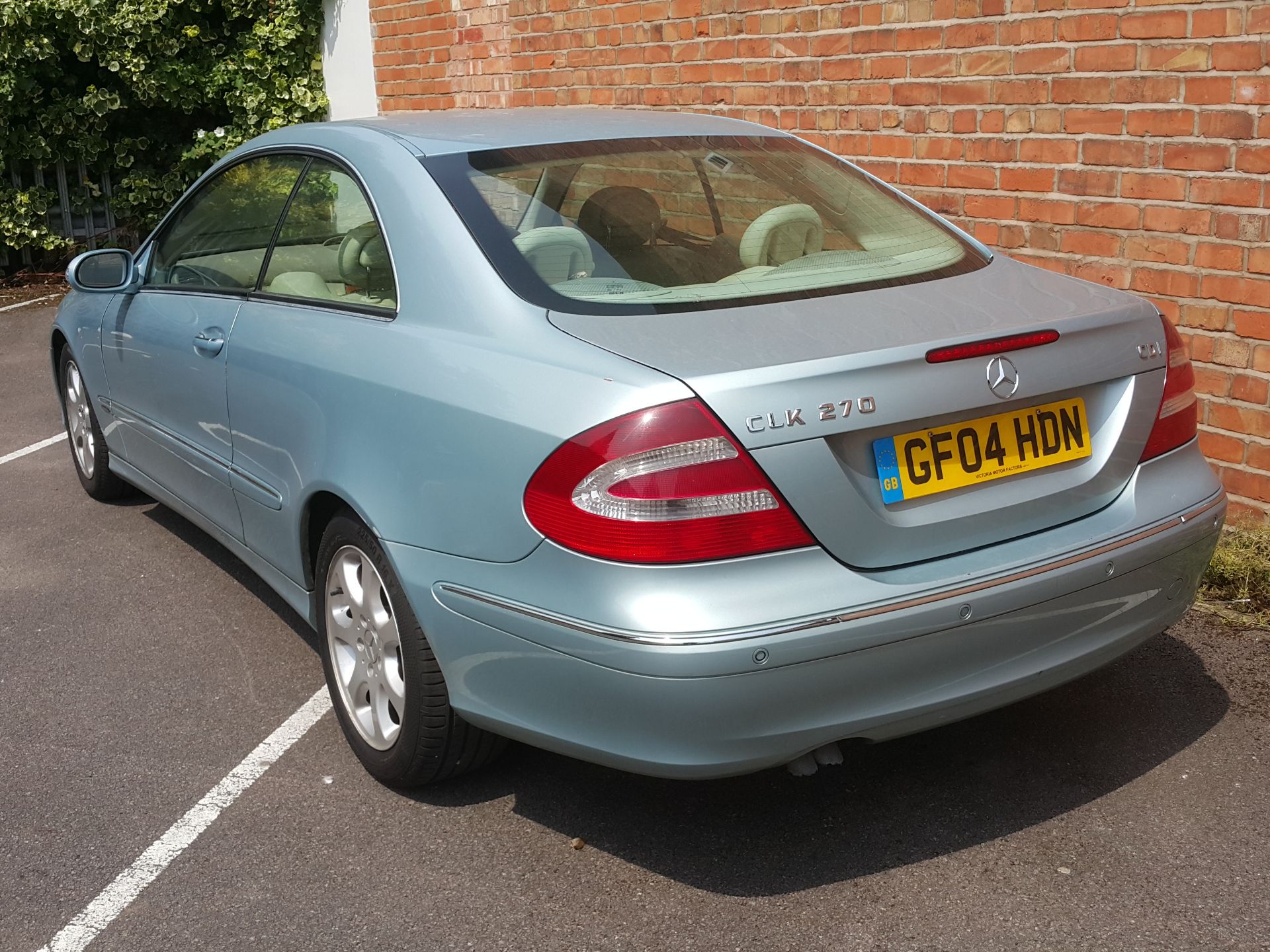 MERCEDES-BENZ CLK270 2.7 CDI AUTO ELEGANCE 2DR (March 2004 93,000 Miles) - Image 5 of 18