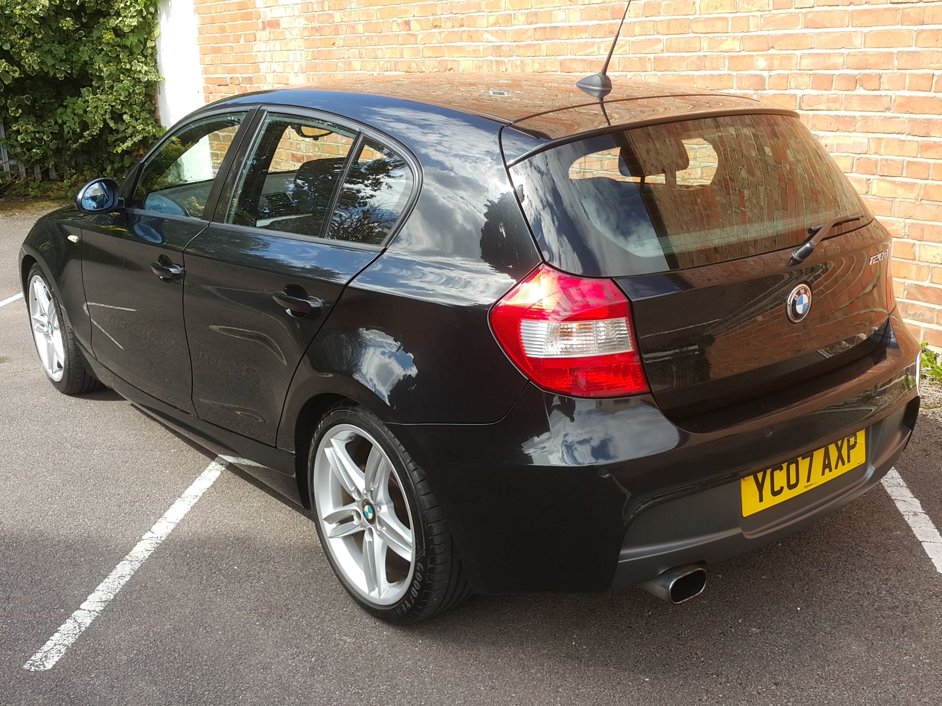 BMW 120D M SPORT 2.0 DIESEL 5Dr - Image 8 of 19