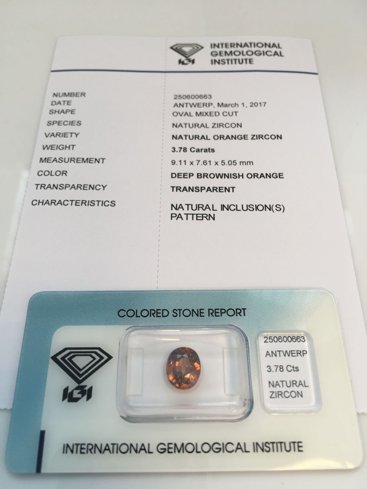 3.78ct Natural Zircon with IGI Certificate - Image 2 of 4