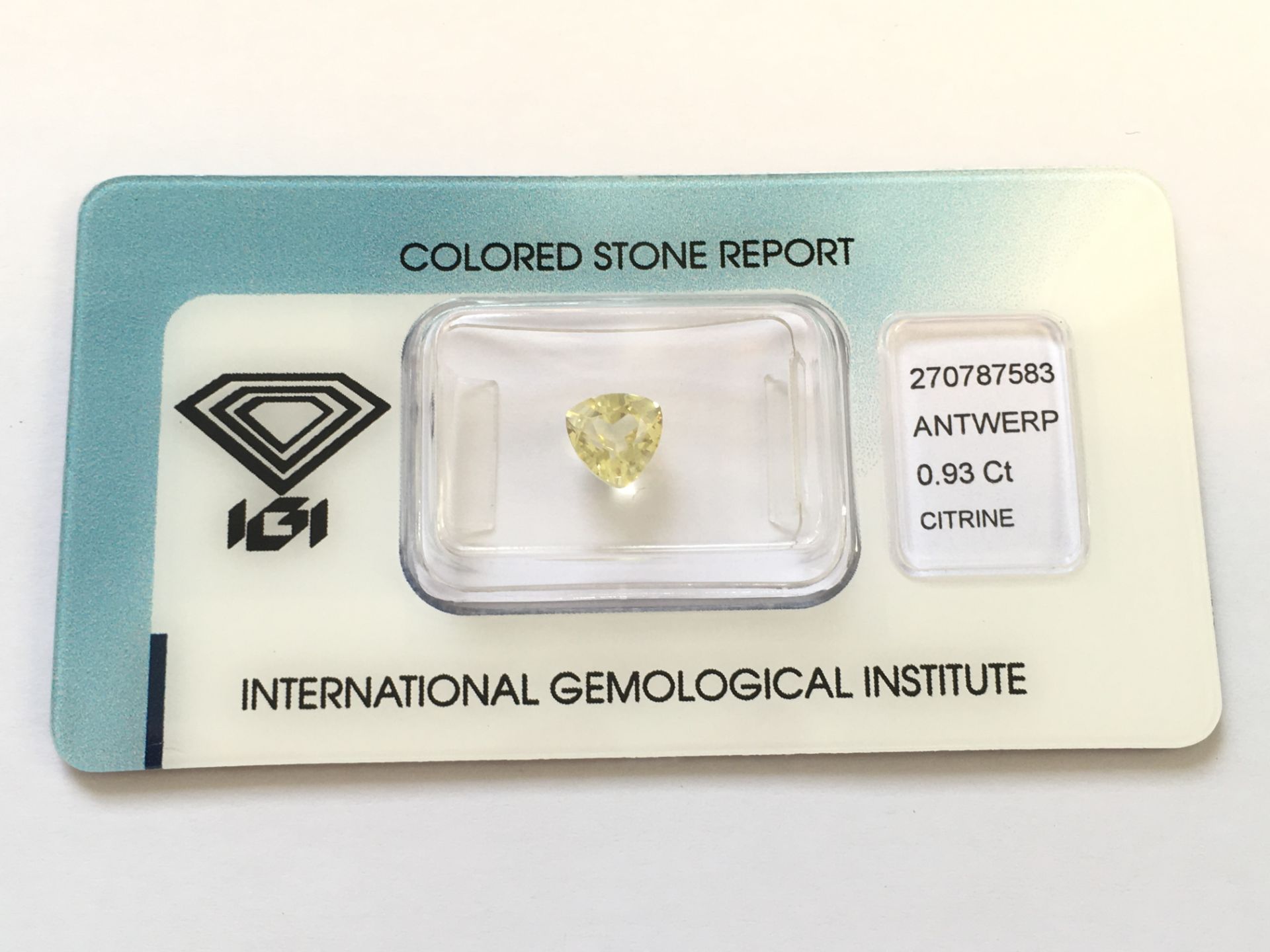 0.93ct Natural Citrine with IGI Certificate